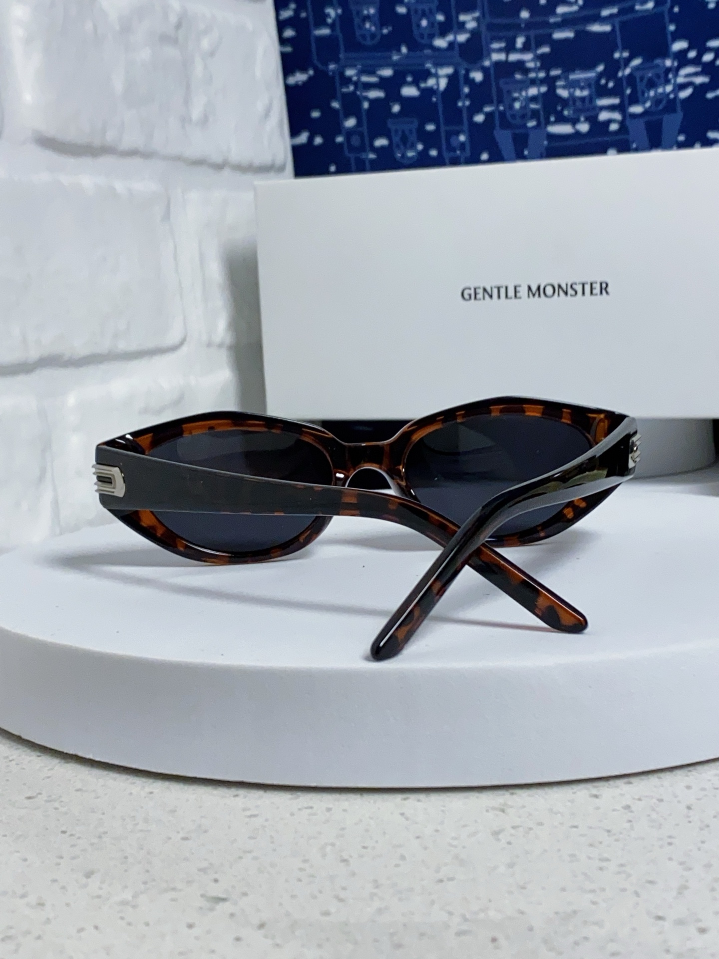   Gentle Moster(GM) 2025新款太阳眼镜男女士明星同款猫眼高级感防紫外线 型号：DA