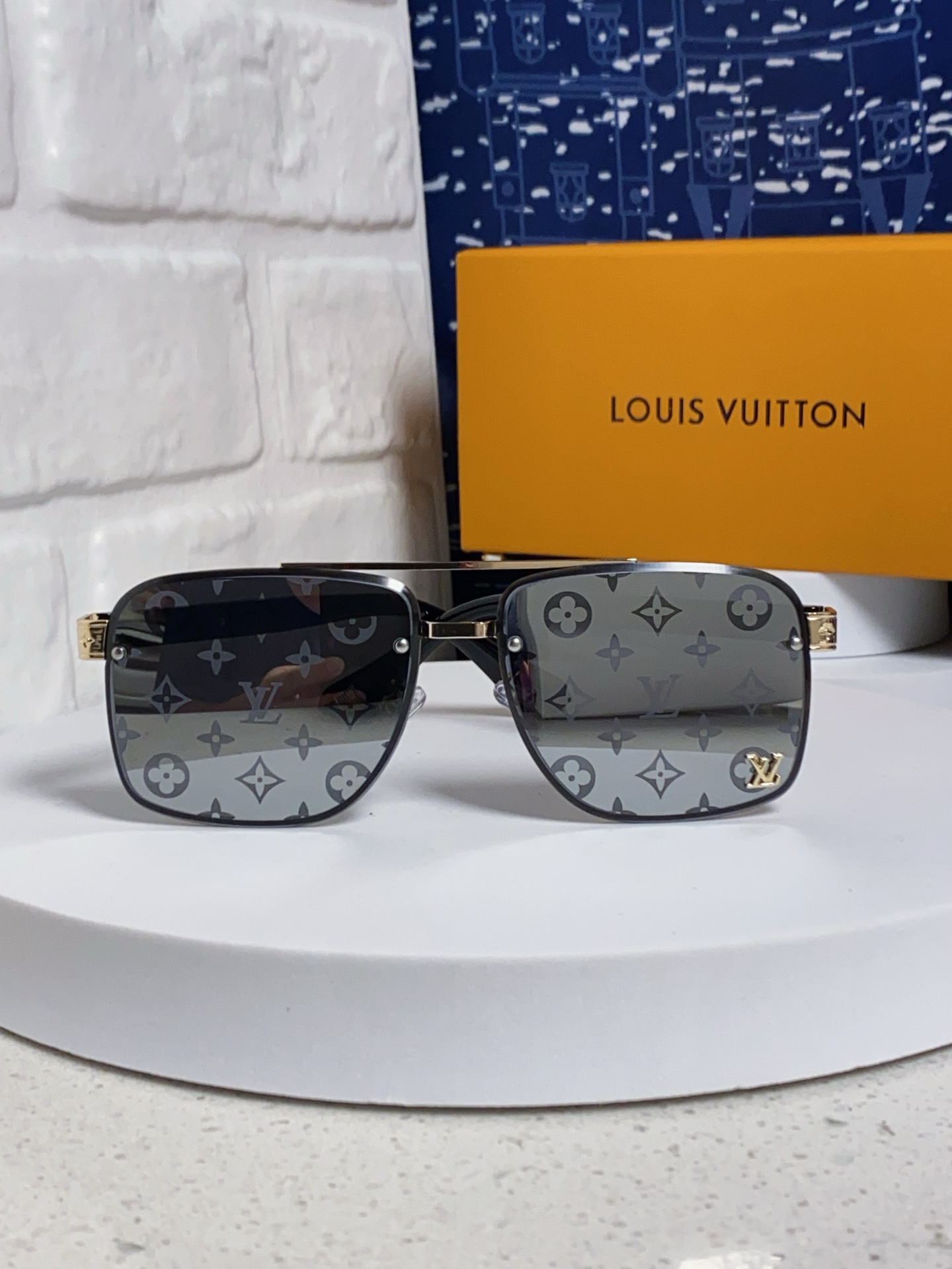  LouisVuitton路易威登 2025新款复古高级男驾驶方框时尚防晒品牌小墨镜新款太阳镜欧美爆款