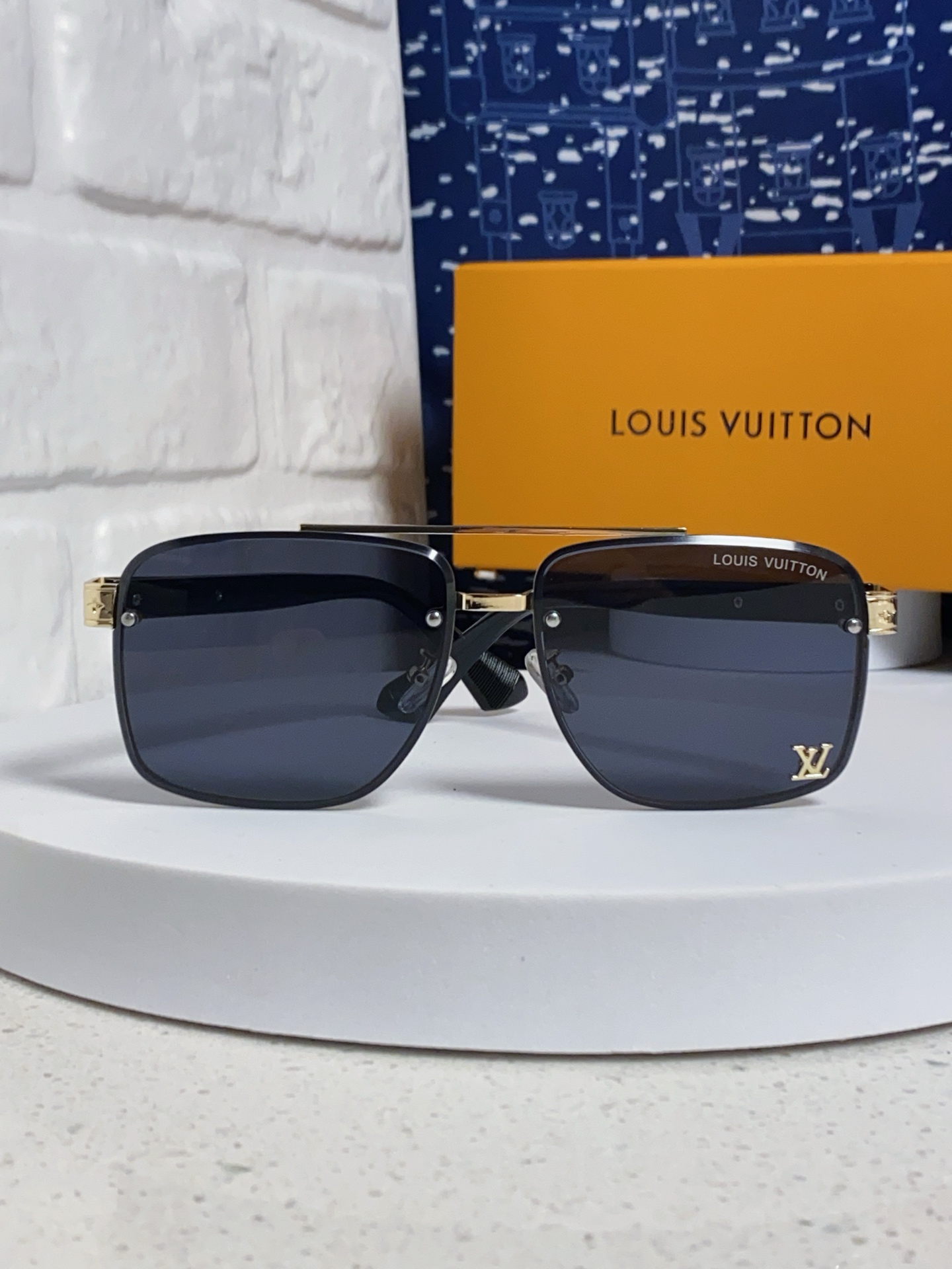  LouisVuitton路易威登 2025新款复古高级男驾驶方框时尚防晒品牌小墨镜新款太阳镜欧美爆款