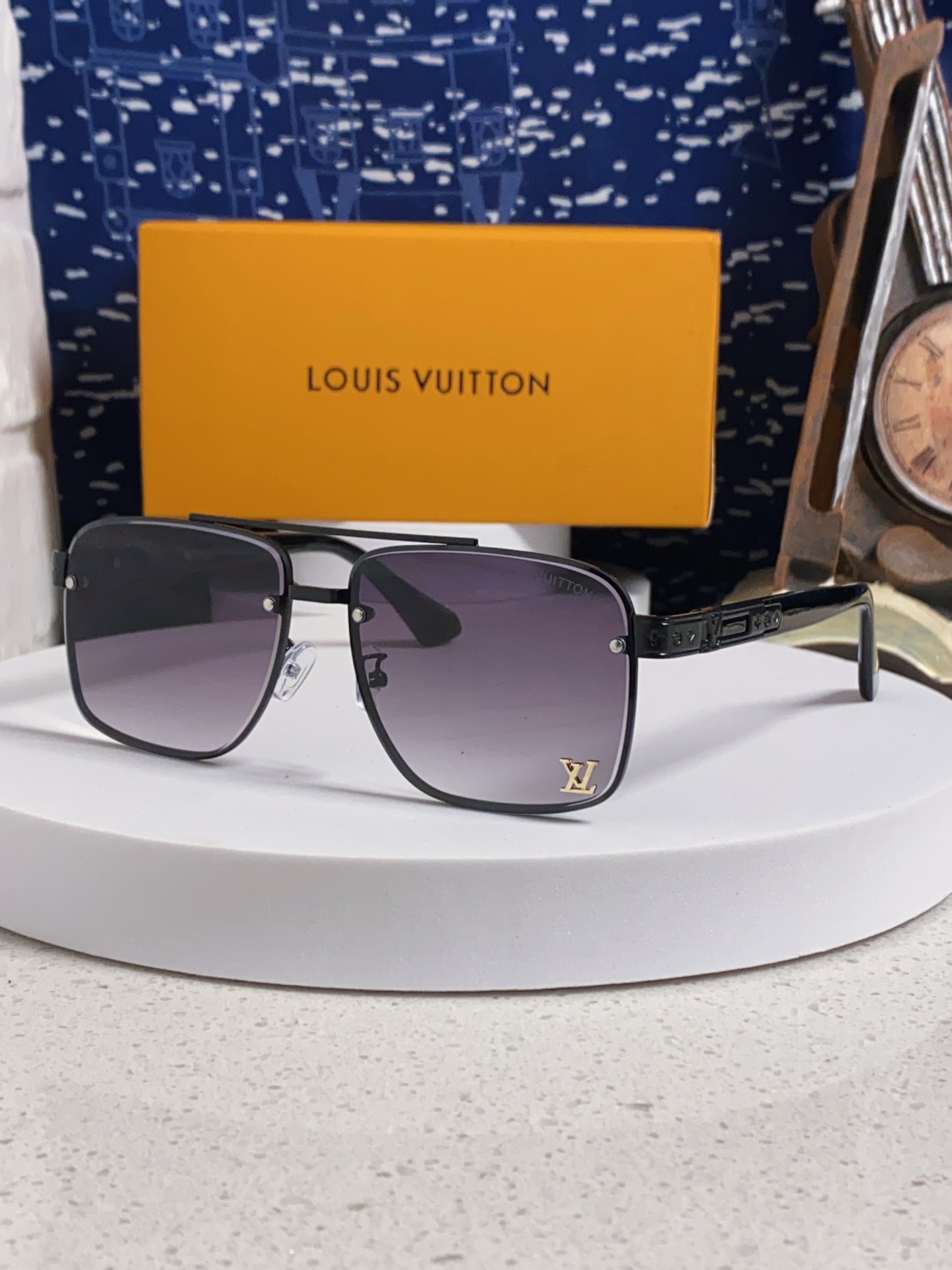  LouisVuitton路易威登 2025新款复古高级男驾驶方框时尚防晒品牌小墨镜新款太阳镜欧美爆款