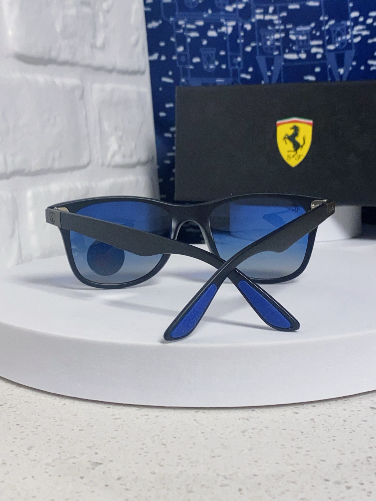  RayBan雷朋法拉利联名 经典款太阳镜墨镜BR4195树脂偏光镜 感防紫外线眼镜