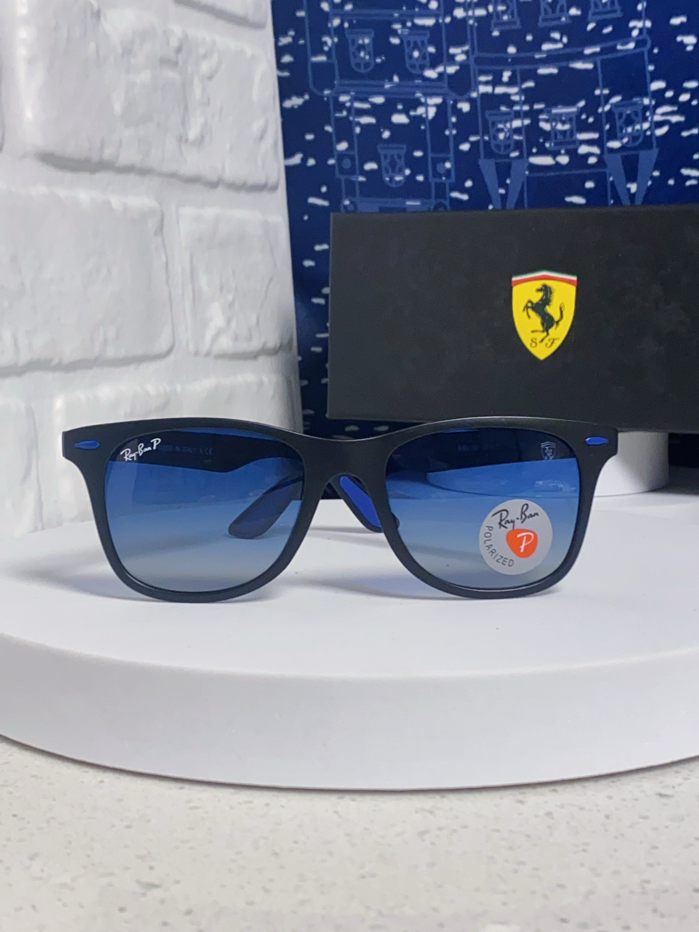  RayBan雷朋法拉利联名 经典款太阳镜墨镜BR4195树脂偏光镜 感防紫外线眼镜