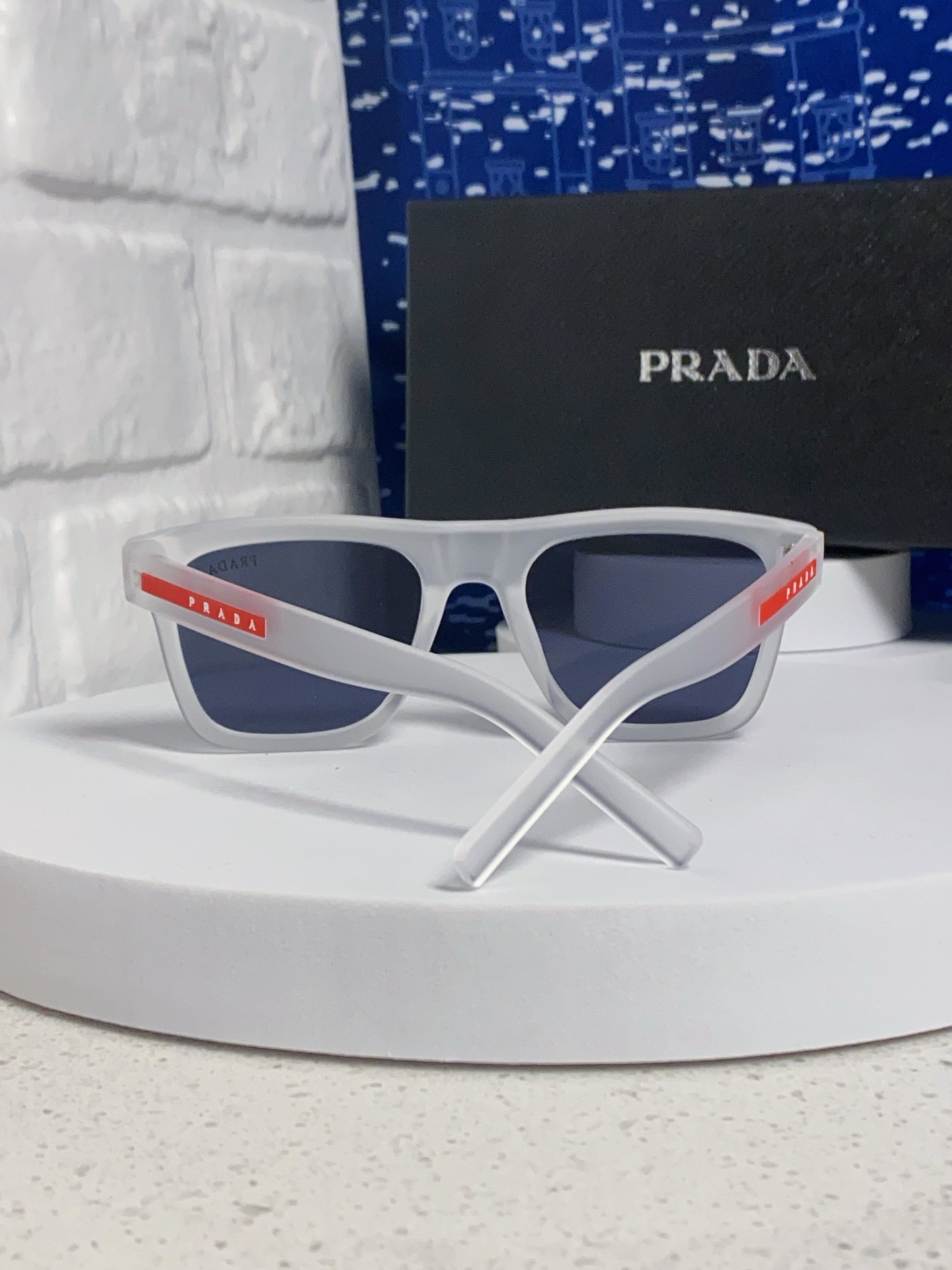 Prada普拉达 2025款欧美高端男方框简约休闲太阳眼欧洲站博主开车超轻运动墨镜