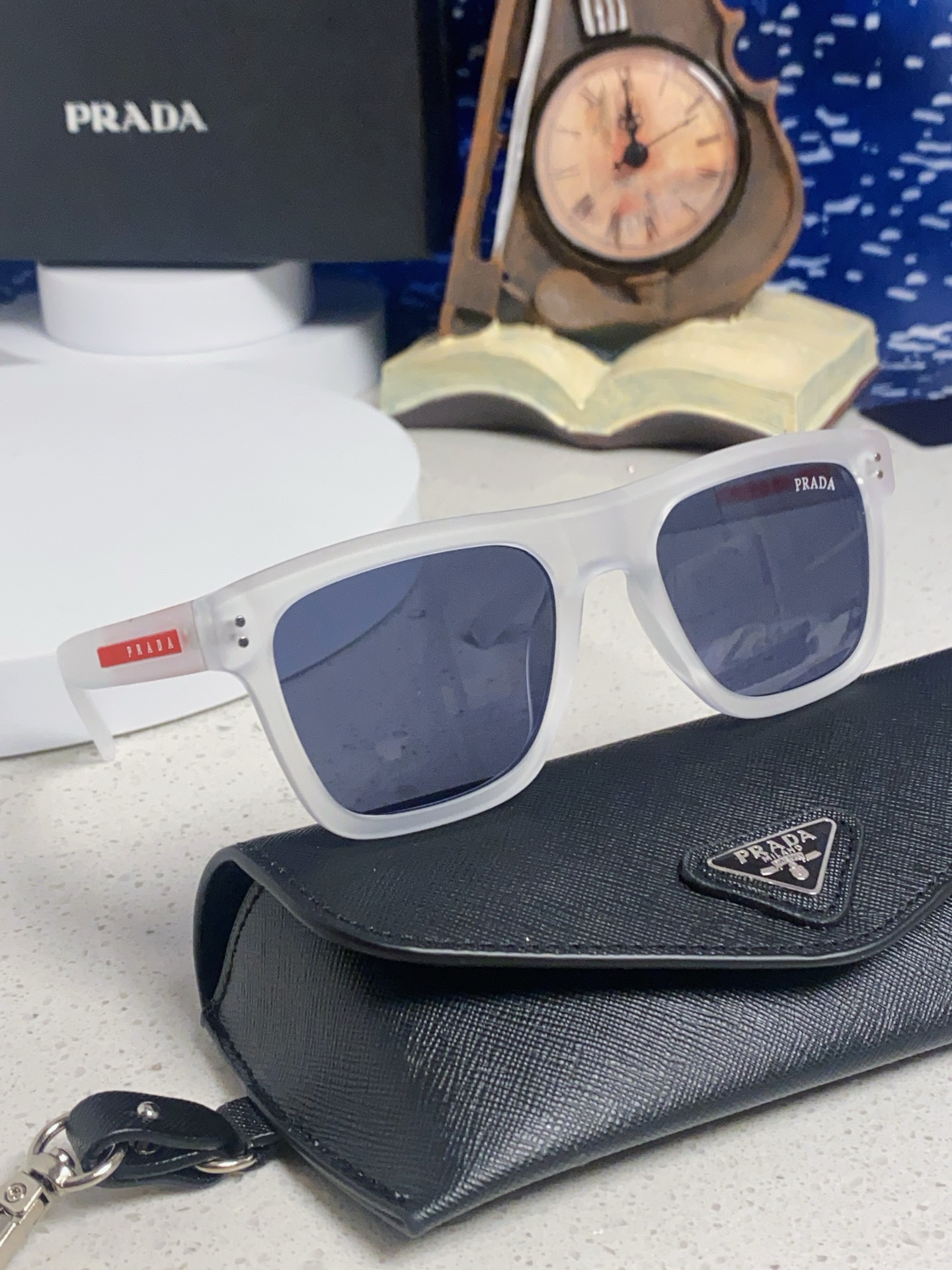 Prada普拉达 2025款欧美高端男方框简约休闲太阳眼欧洲站博主开车超轻运动墨镜