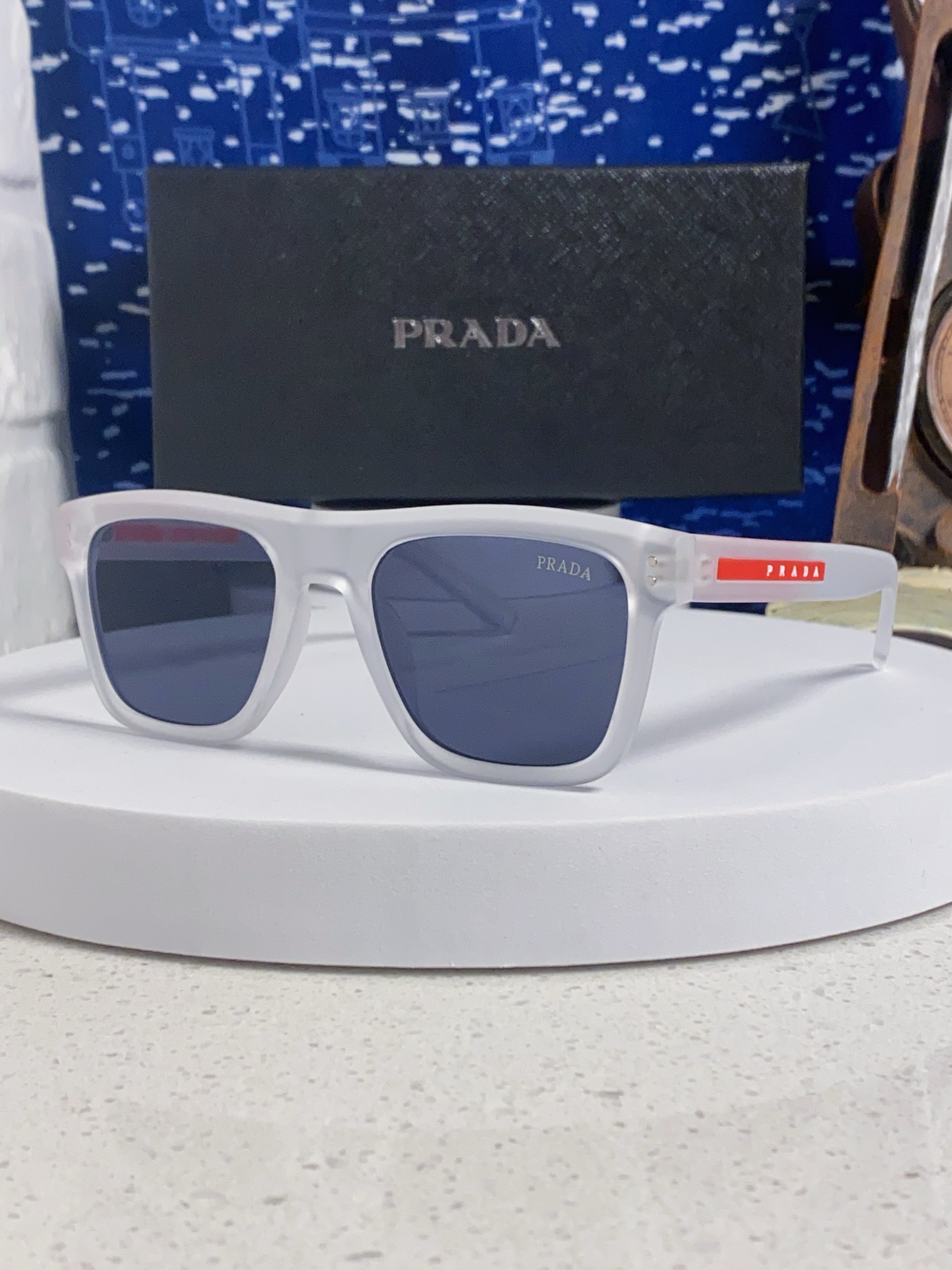 Prada普拉达 2025款欧美高端男方框简约休闲太阳眼欧洲站博主开车超轻运动墨镜