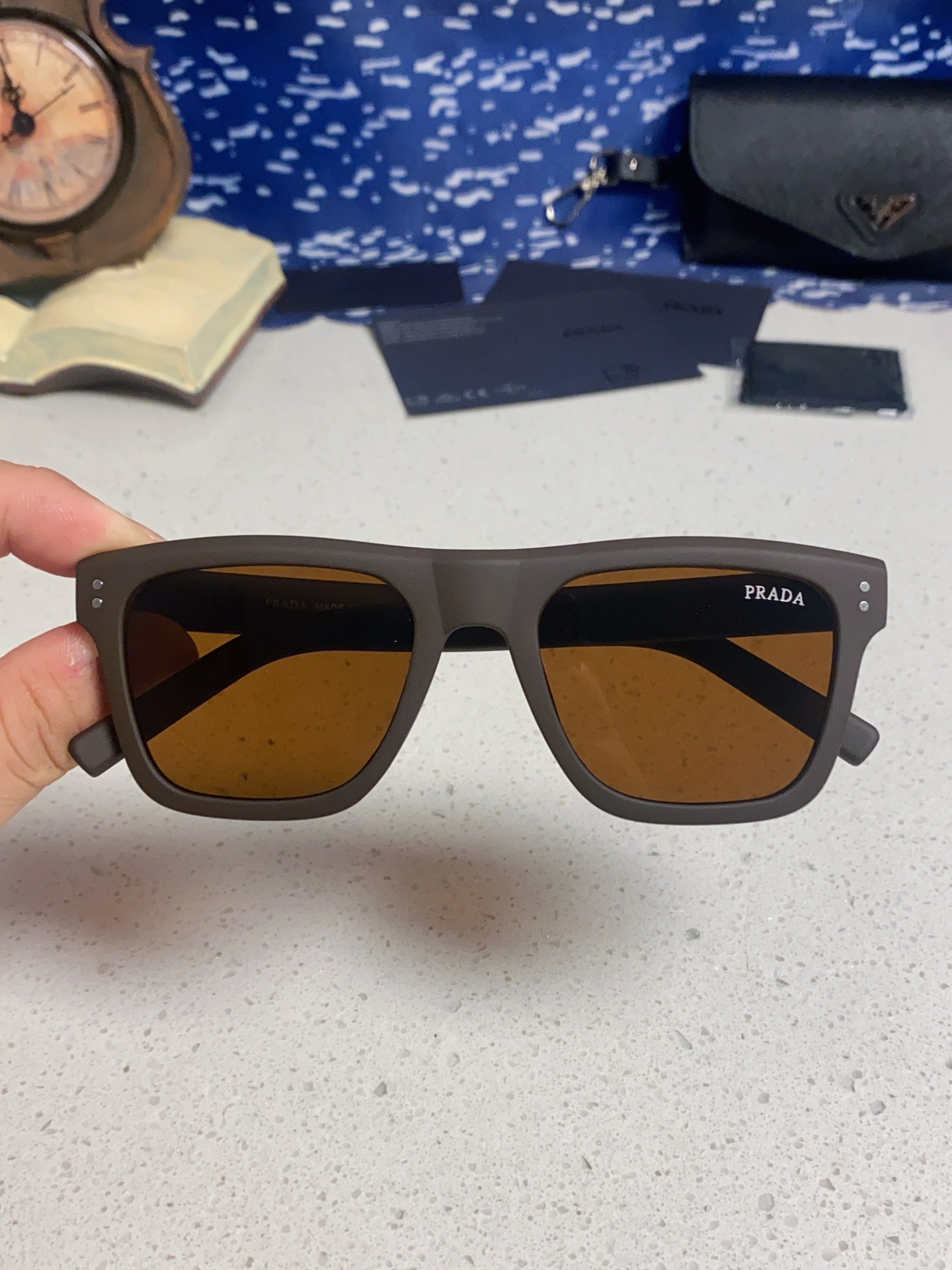 Prada普拉达 2025款欧美高端男方框简约休闲太阳眼欧洲站博主开车超轻运动墨镜