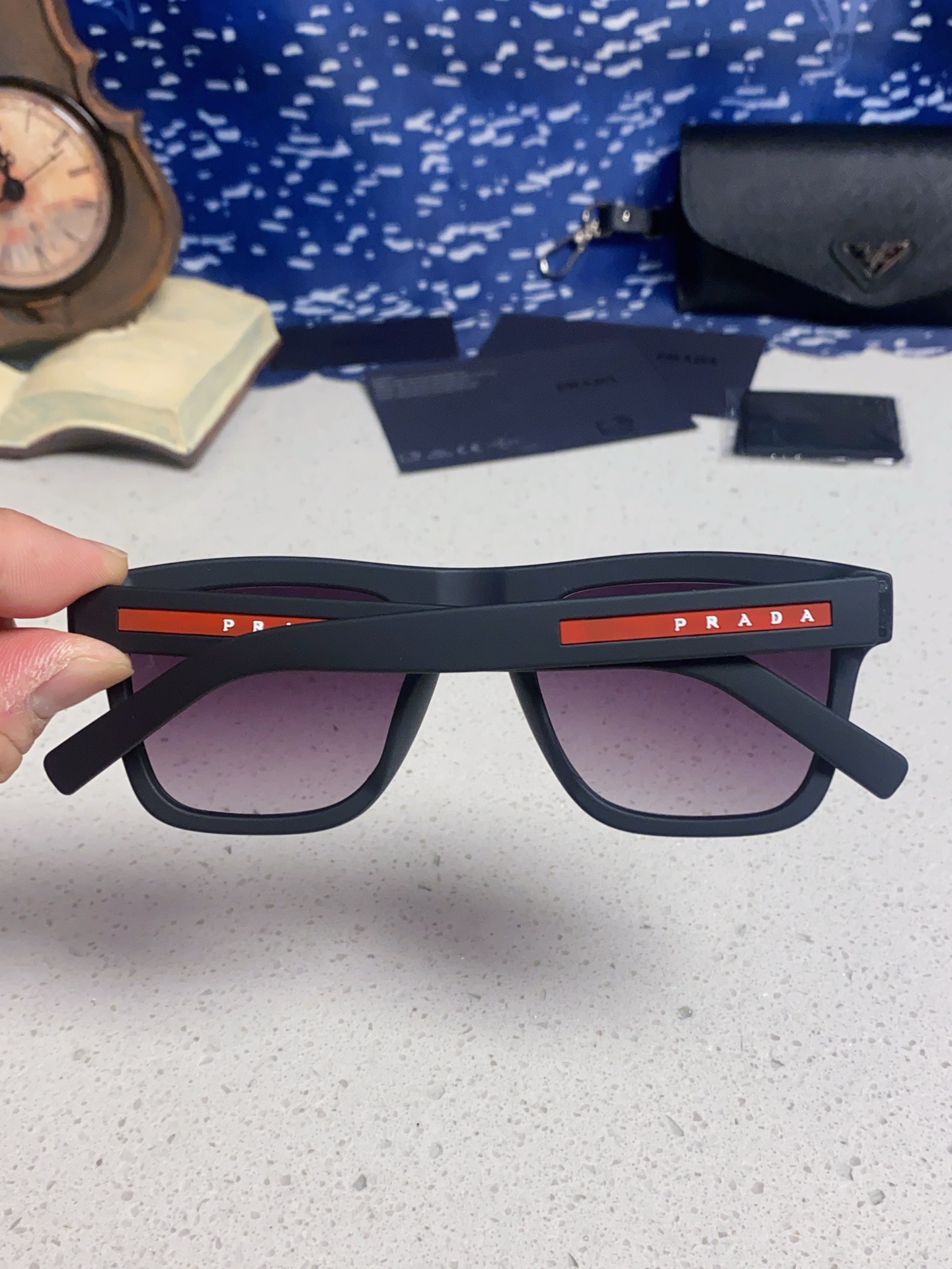 Prada普拉达 2025款欧美高端男方框简约休闲太阳眼欧洲站博主开车超轻运动墨镜