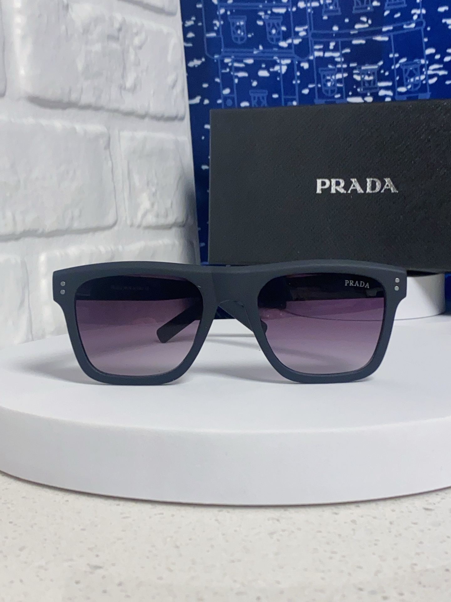 Prada普拉达 2025款欧美高端男方框简约休闲太阳眼欧洲站博主开车超轻运动墨镜