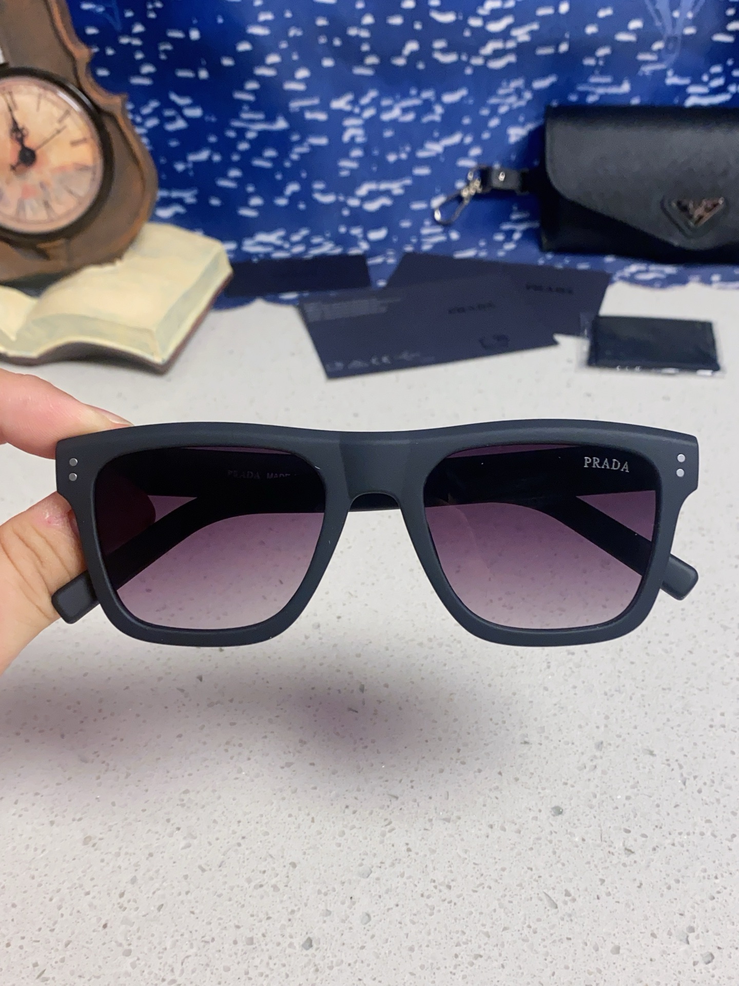 Prada普拉达 2025款欧美高端男方框简约休闲太阳眼欧洲站博主开车超轻运动墨镜