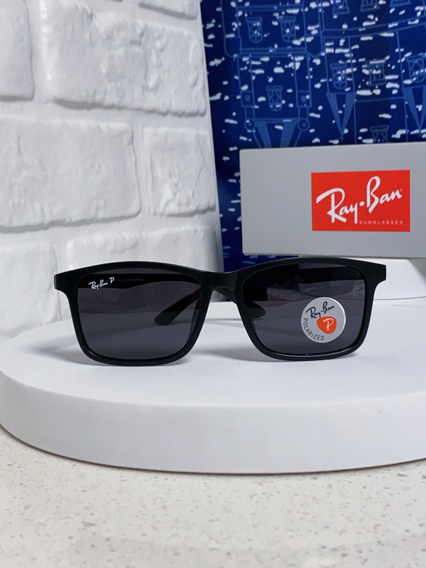 RayBan雷朋 2025太阳镜 男女通用 户外休闲街拍经典款时尚墨镜 偏光镜片