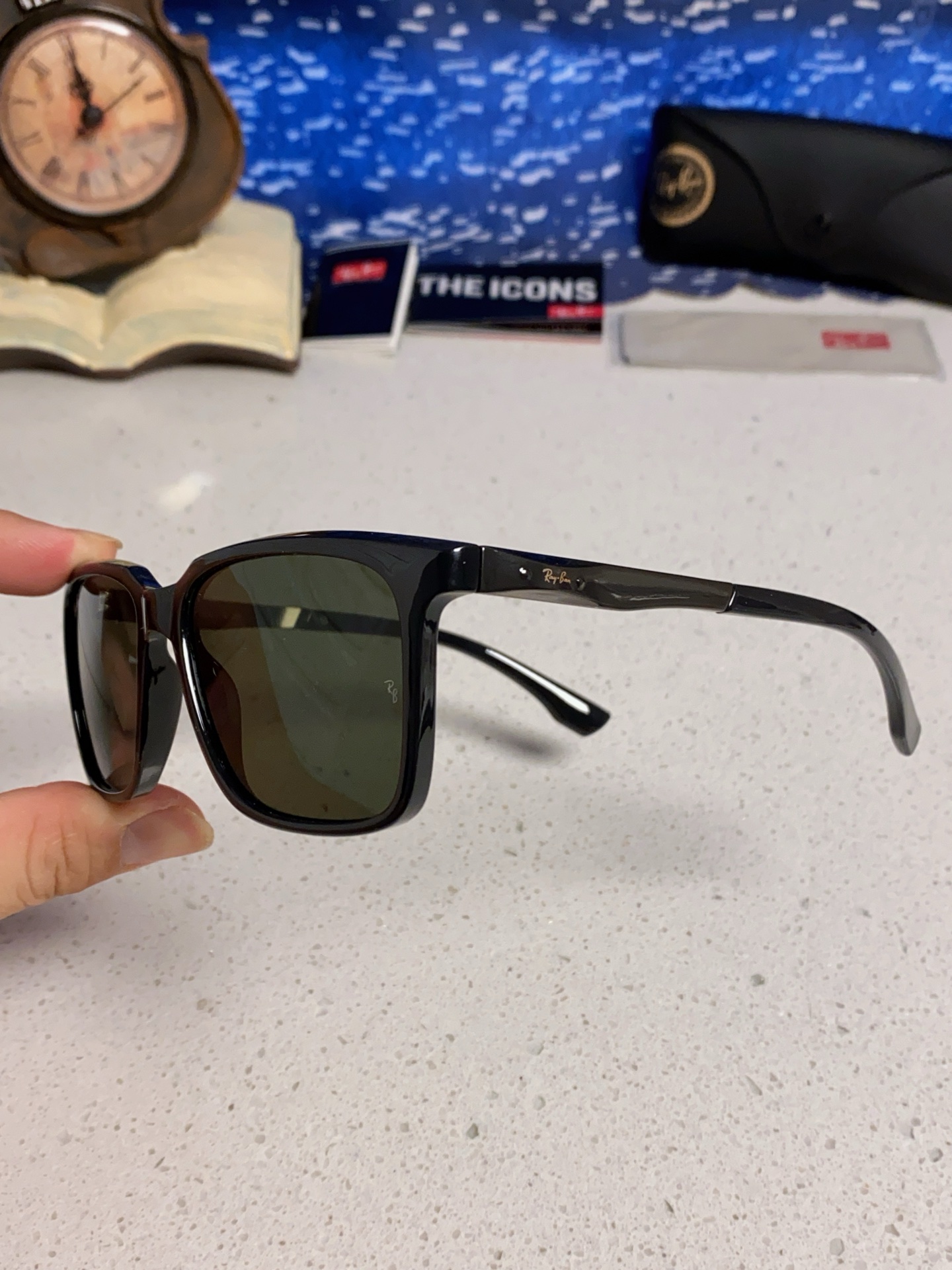 RayBan雷朋 2025新款大框男女太阳眼镜方框防紫外线大脸韩版网红墨镜 男女通用款 简约时尚 RB4