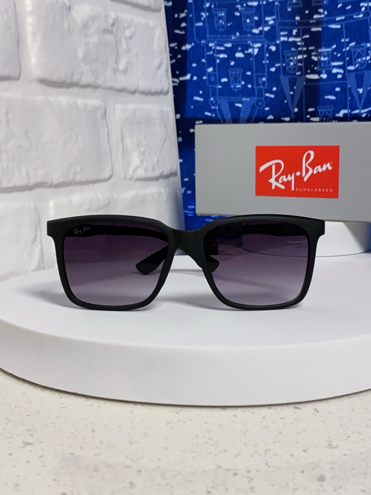 RayBan雷朋 2025新款大框男女太阳眼镜方框防紫外线大脸韩版网红墨镜 男女通用款 简约时尚 RB4
