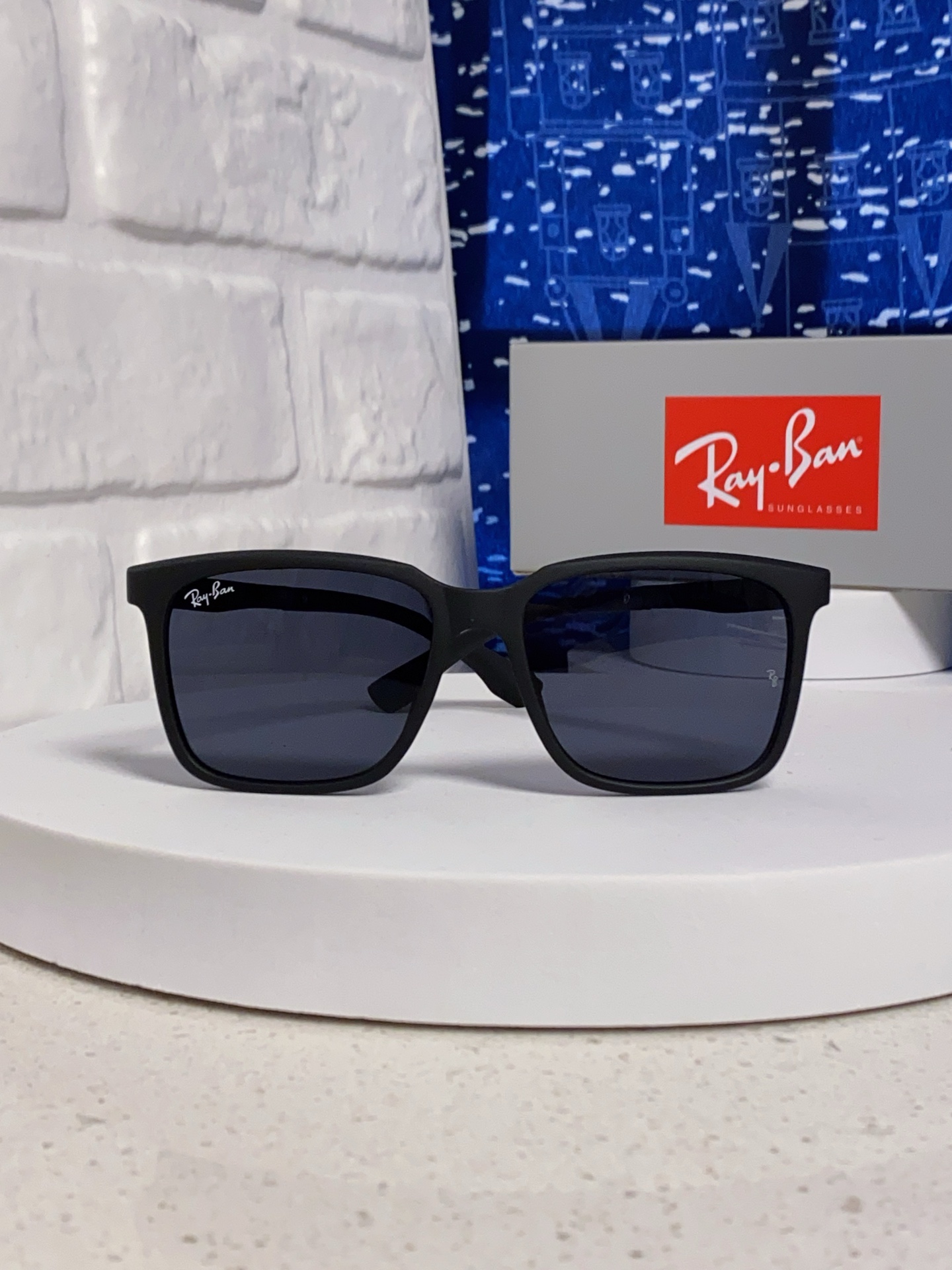RayBan雷朋 2025新款大框男女太阳眼镜方框防紫外线大脸韩版网红墨镜 男女通用款 简约时尚 RB4