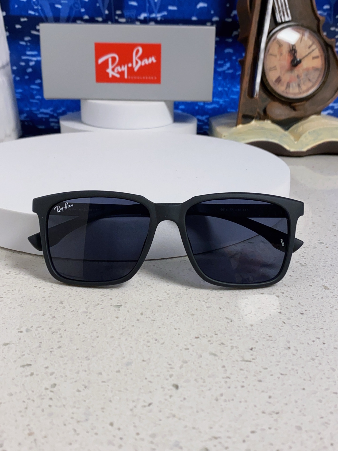 RayBan雷朋 2025新款大框男女太阳眼镜方框防紫外线大脸韩版网红墨镜 男女通用款 简约时尚 RB4