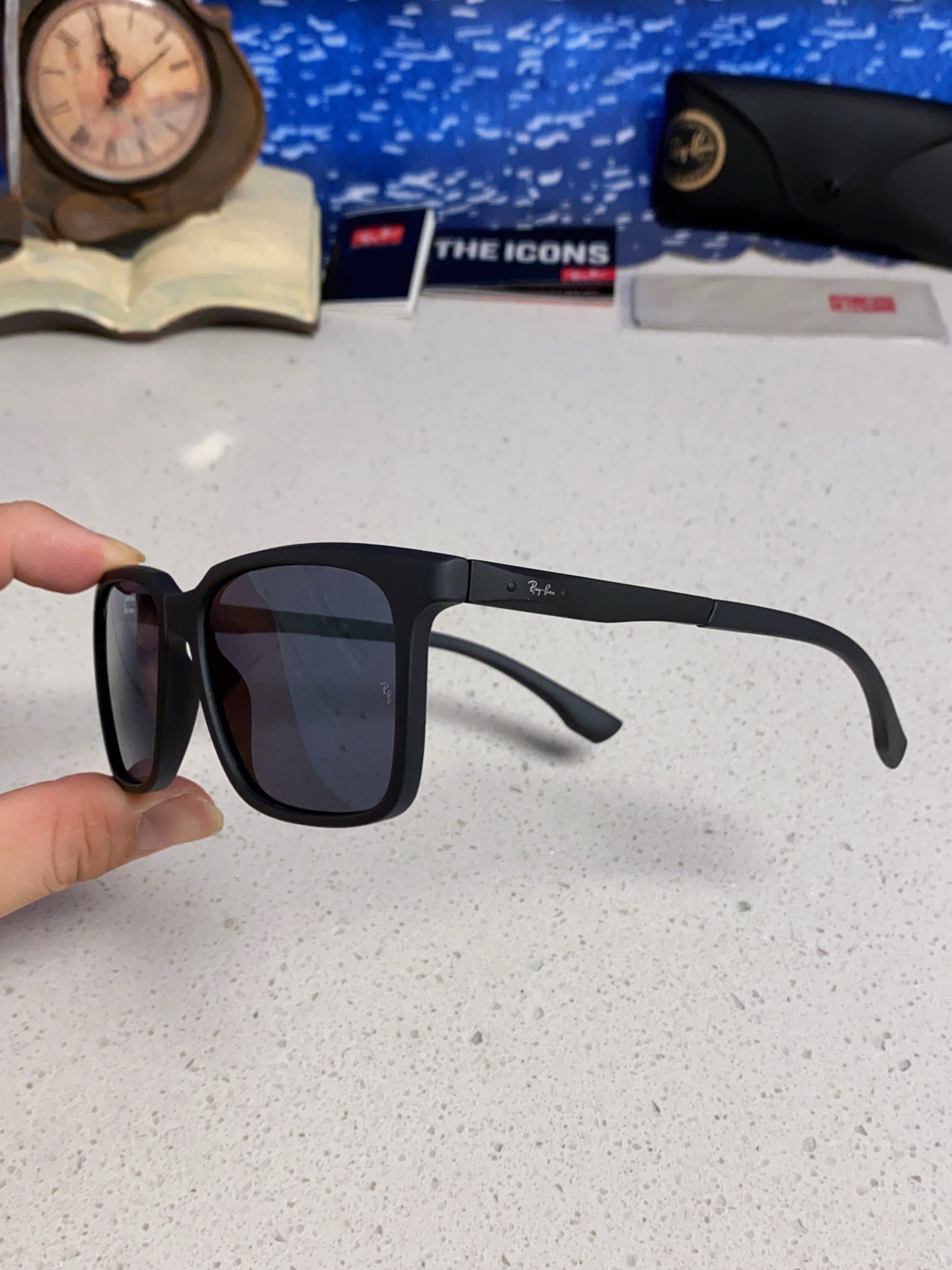 RayBan雷朋 2025新款大框男女太阳眼镜方框防紫外线大脸韩版网红墨镜 男女通用款 简约时尚 RB4