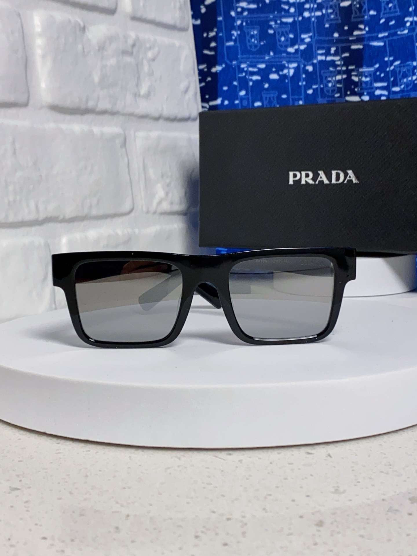 Prada普拉达 2025新款墨镜林志颖同款防紫外线方形驾驶开车防晒 时尚男女方框街拍太阳镜 PR19W