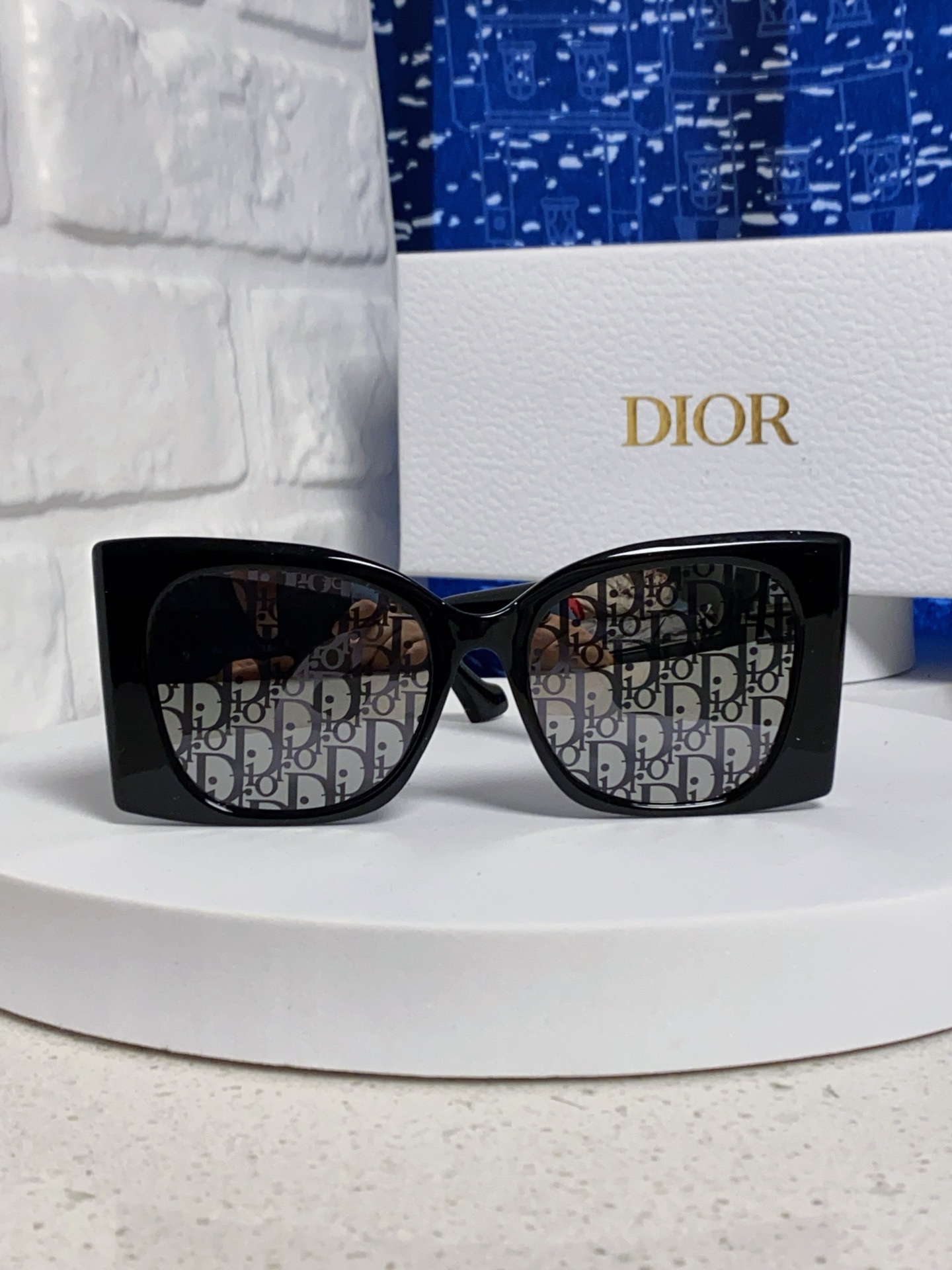 Dior迪奥 2025夏季新款欧美个性大框蝴蝶形猫眼墨镜男女潮圆脸显瘦方形太阳眼