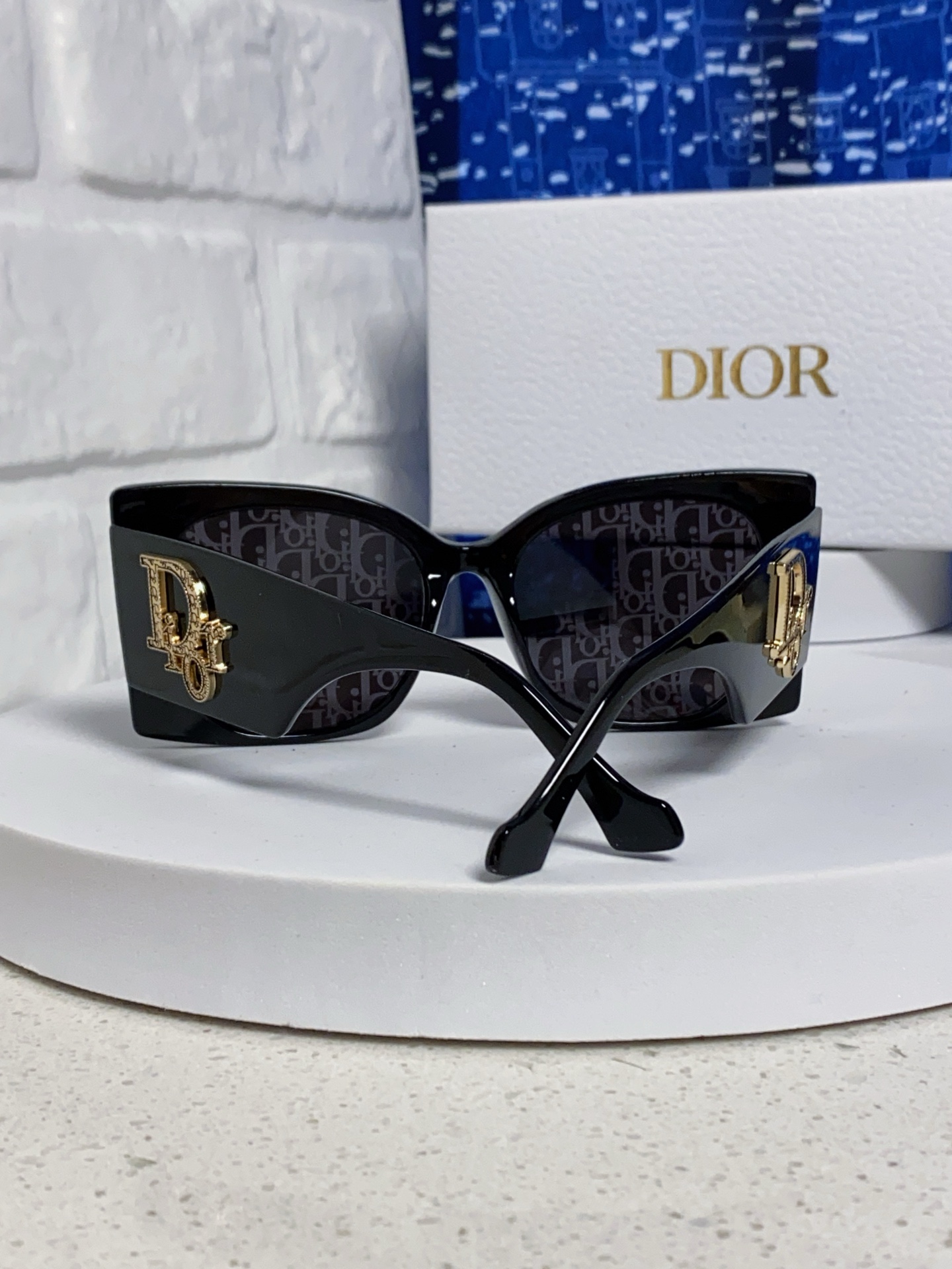 Dior迪奥 2025夏季新款欧美个性大框蝴蝶形猫眼墨镜男女潮圆脸显瘦方形太阳眼