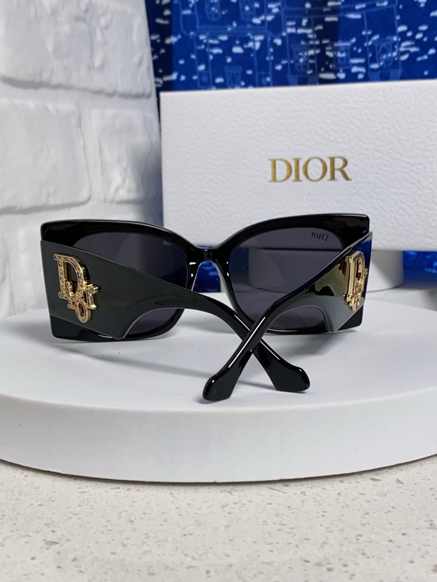 Dior迪奥 2025夏季新款欧美个性大框蝴蝶形猫眼墨镜男女潮圆脸显瘦方形太阳眼