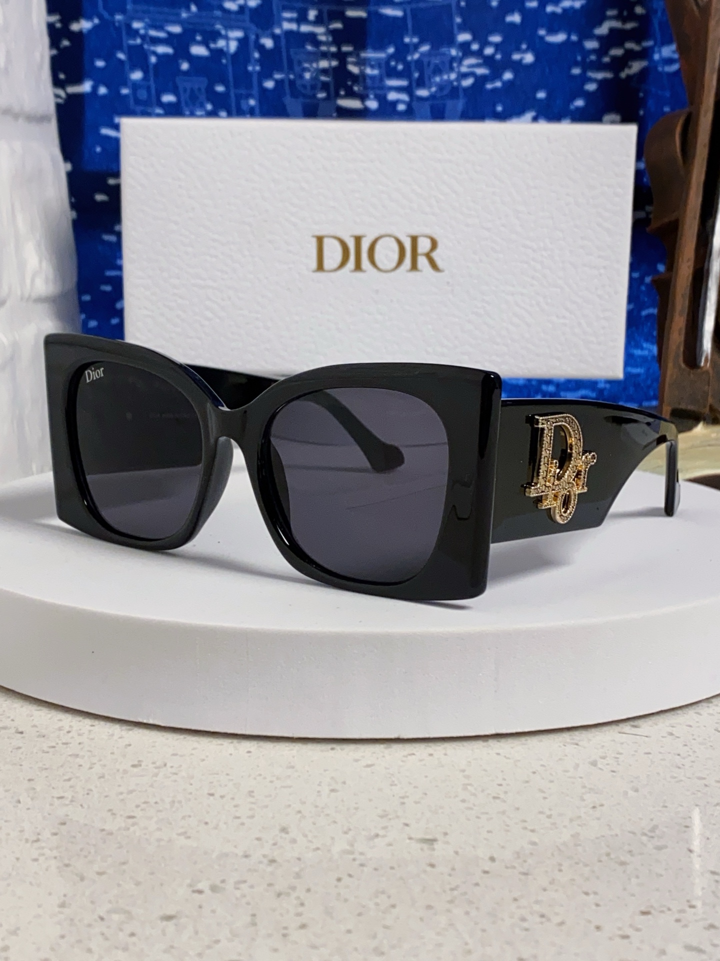 Dior迪奥 2025夏季新款欧美个性大框蝴蝶形猫眼墨镜男女潮圆脸显瘦方形太阳眼