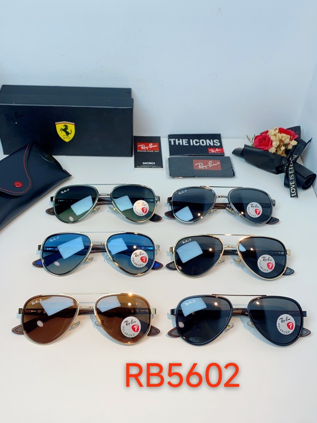 RayBan雷朋 × 法拉利 2026新款联名飞行员偏光太阳镜 | 速度与经典的碰撞这副墨镜以经典的飞行