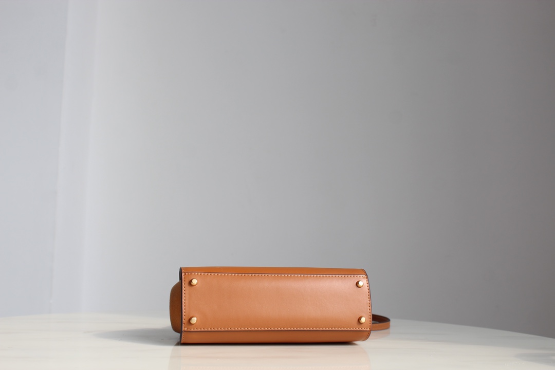Tory Burch 小号棕色