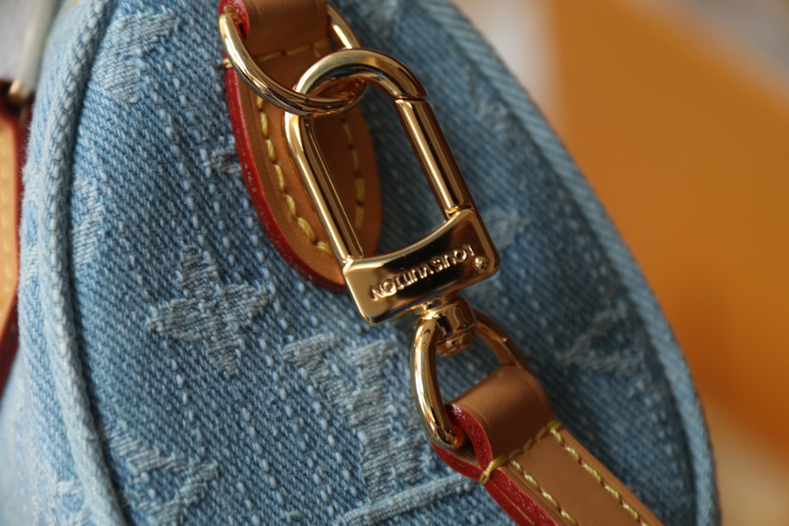 Louis Vuitton 动态芯片版 M11212 本款Nano Speedy手袋为棉质丹宁织就Monogram图案