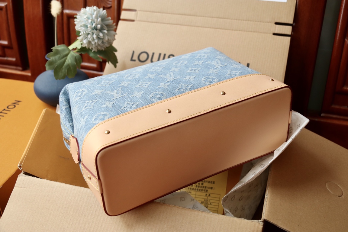 Louis Vuitton M24317牛仔 本款 Pochette