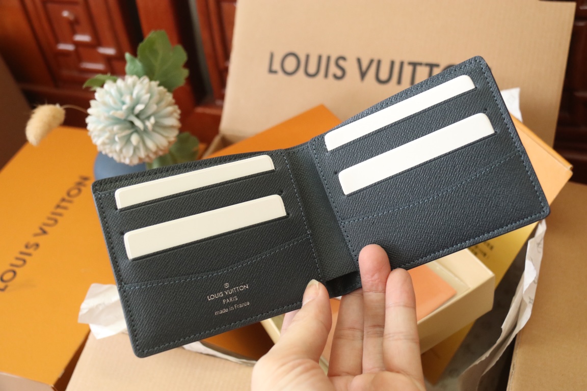 Louis Vuitton M11547短夹