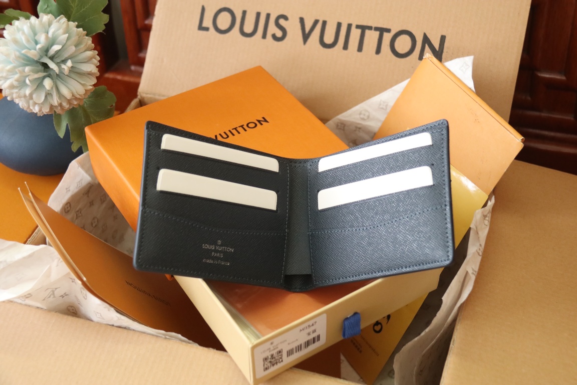 Louis Vuitton M11547短夹