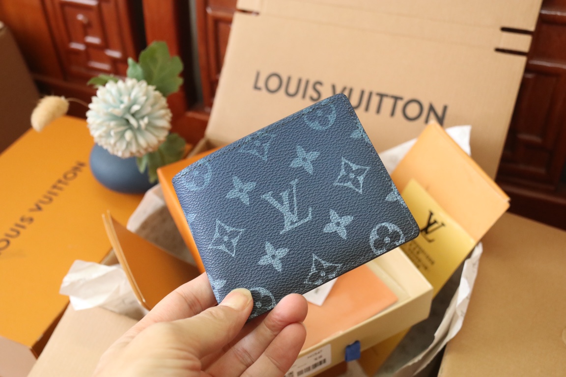 Louis Vuitton M11547短夹