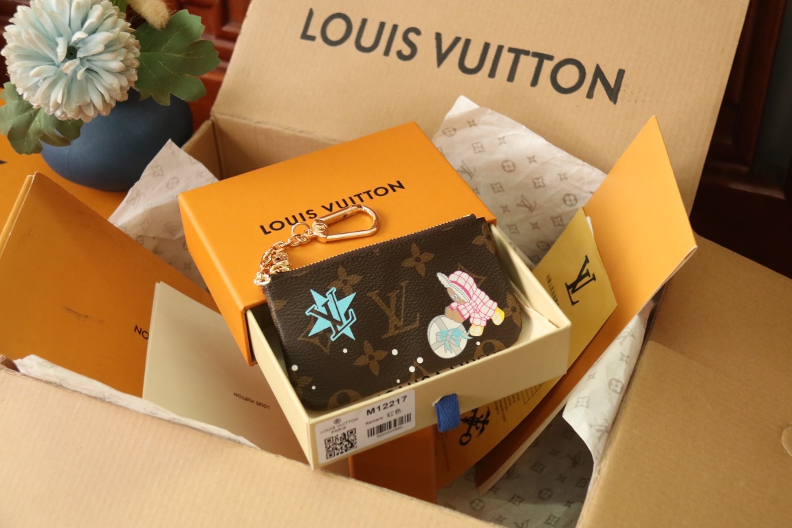 Louis Vuitton M12229零钱包由内至外魅力难挡的钥匙包