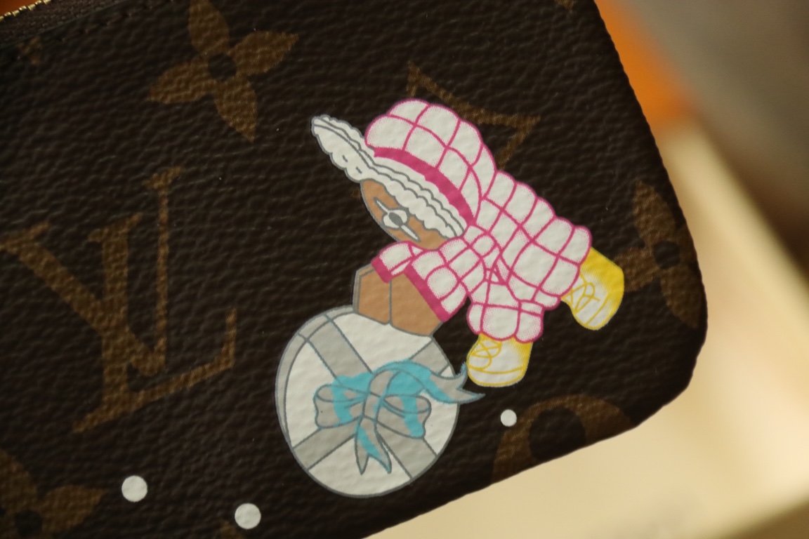 Louis Vuitton M12229零钱包由内至外魅力难挡的钥匙包