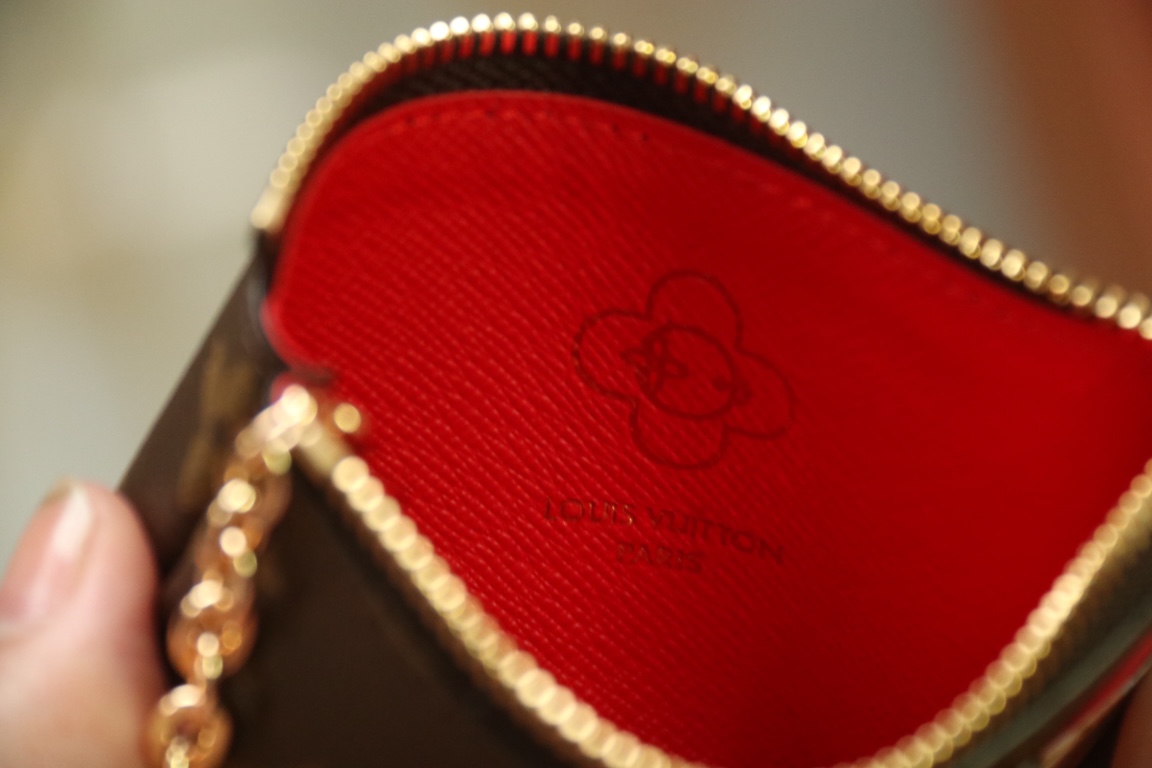 Louis Vuitton M12229零钱包