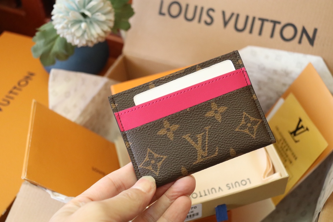Louis Vuitton PORTE CARTES DOUBLE 卡片夹