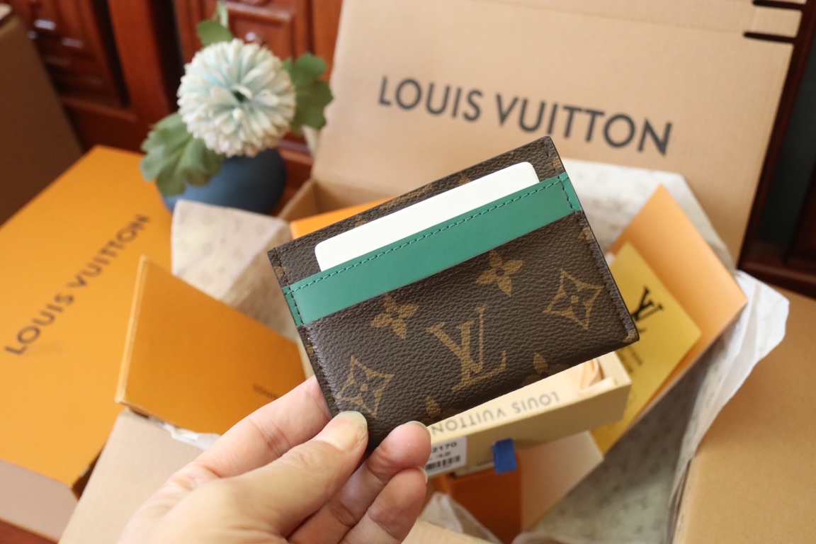 Louis Vuitton PORTE CARTES DOUBLE 卡片夹
