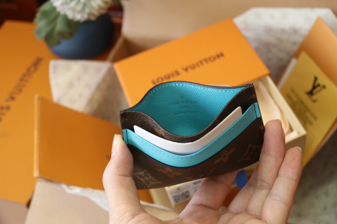 Louis Vuitton PORTE CARTES DOUBLE 卡片夹