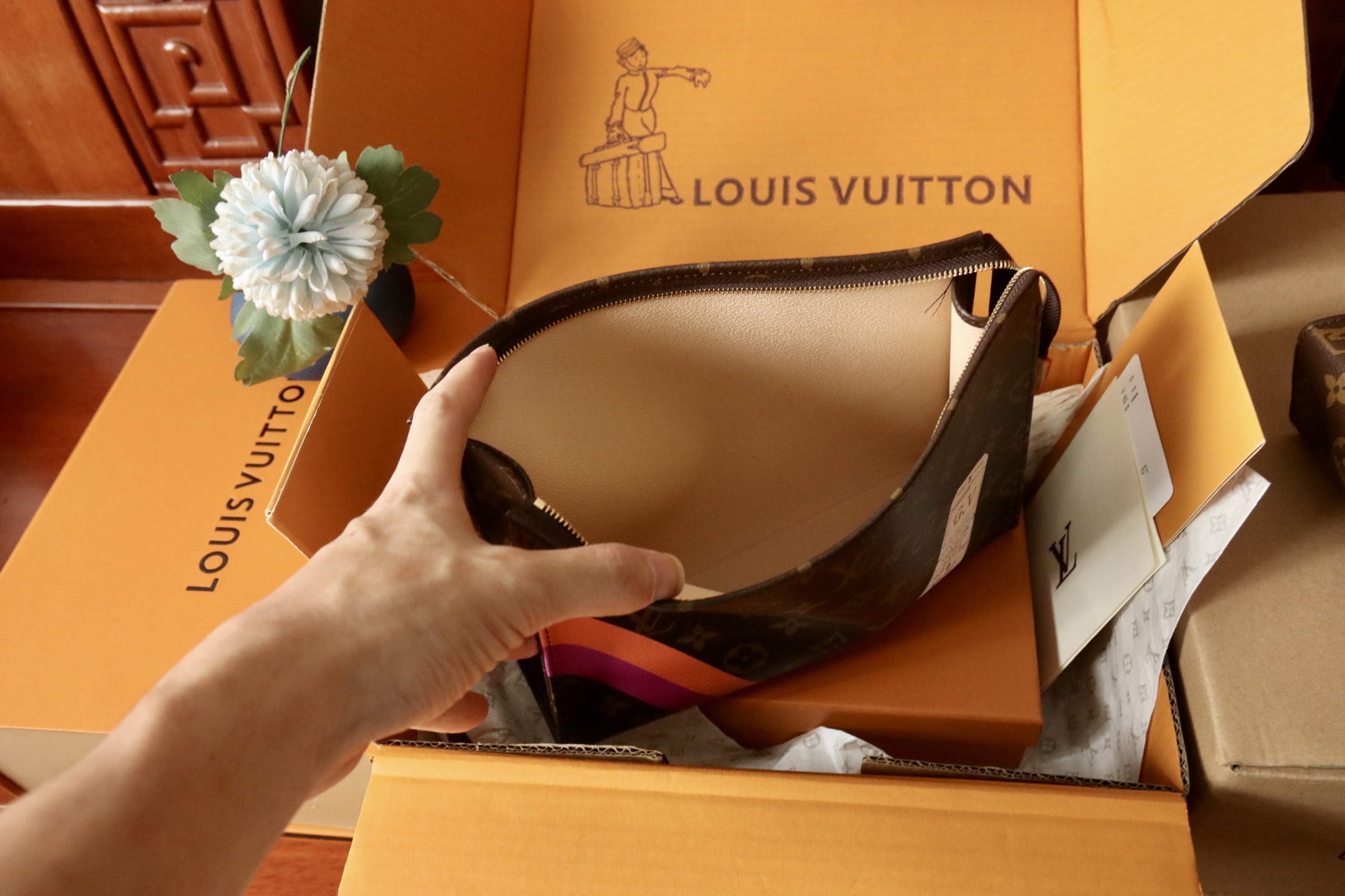 Louis Vuitton Monogram Trio Pouch Set, Authentic Designer Handbag 5 i1752822791668 5110 0 3