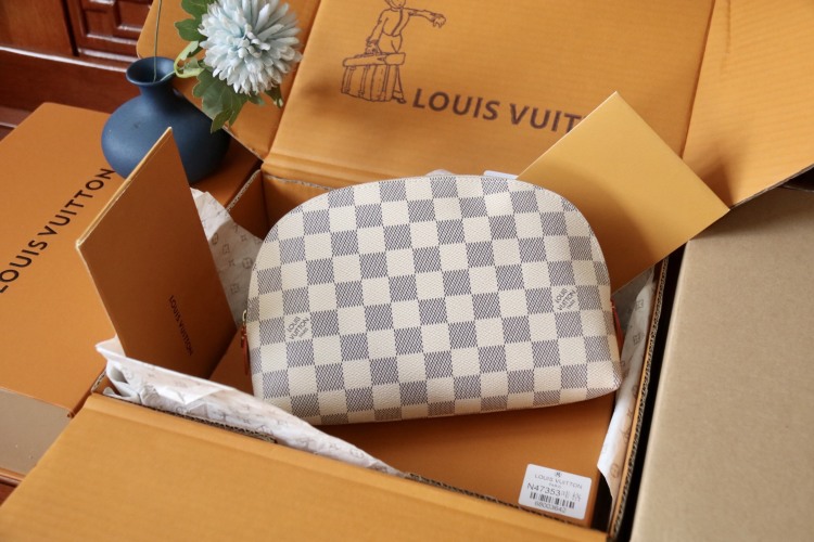 Louis Vuitton Damier Azur Canvas Toiletry Pouch - Luxurious & Elegant 1 Louis Vuitton Damier Azur Canvas Toiletry Pouch - Luxurious & Elegant