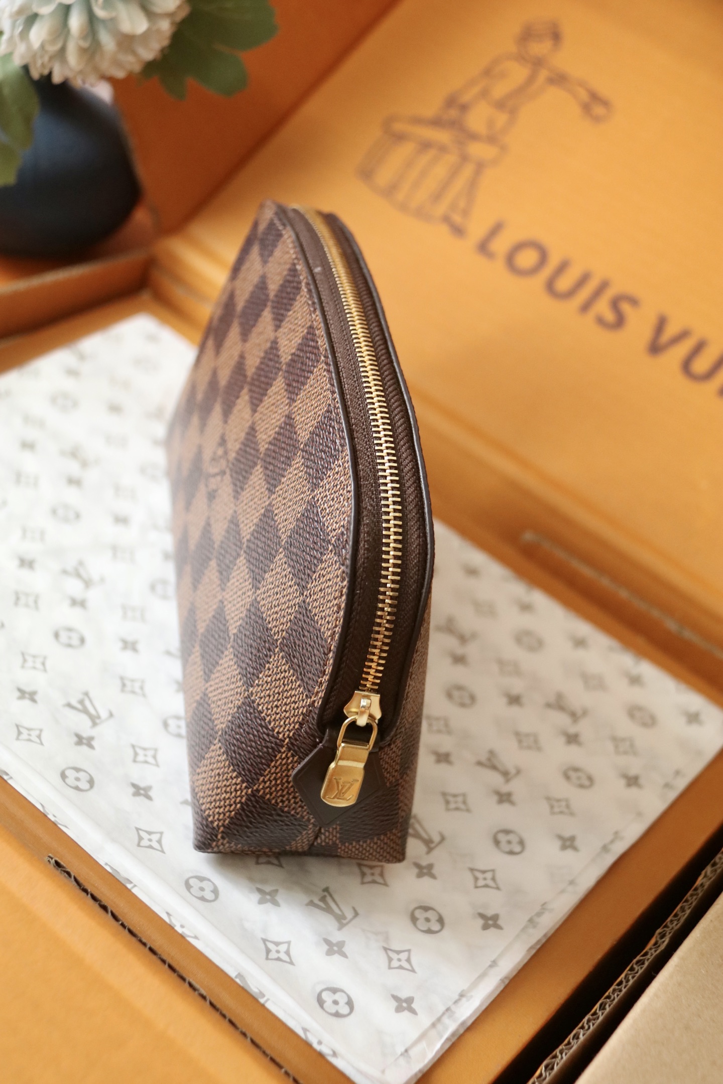 Louis Vuitton Monogram Brown Coated Canvas Round Cosmetic Pouch 17 x 12 x 6cm 9 i1754635124101 1763 0 7