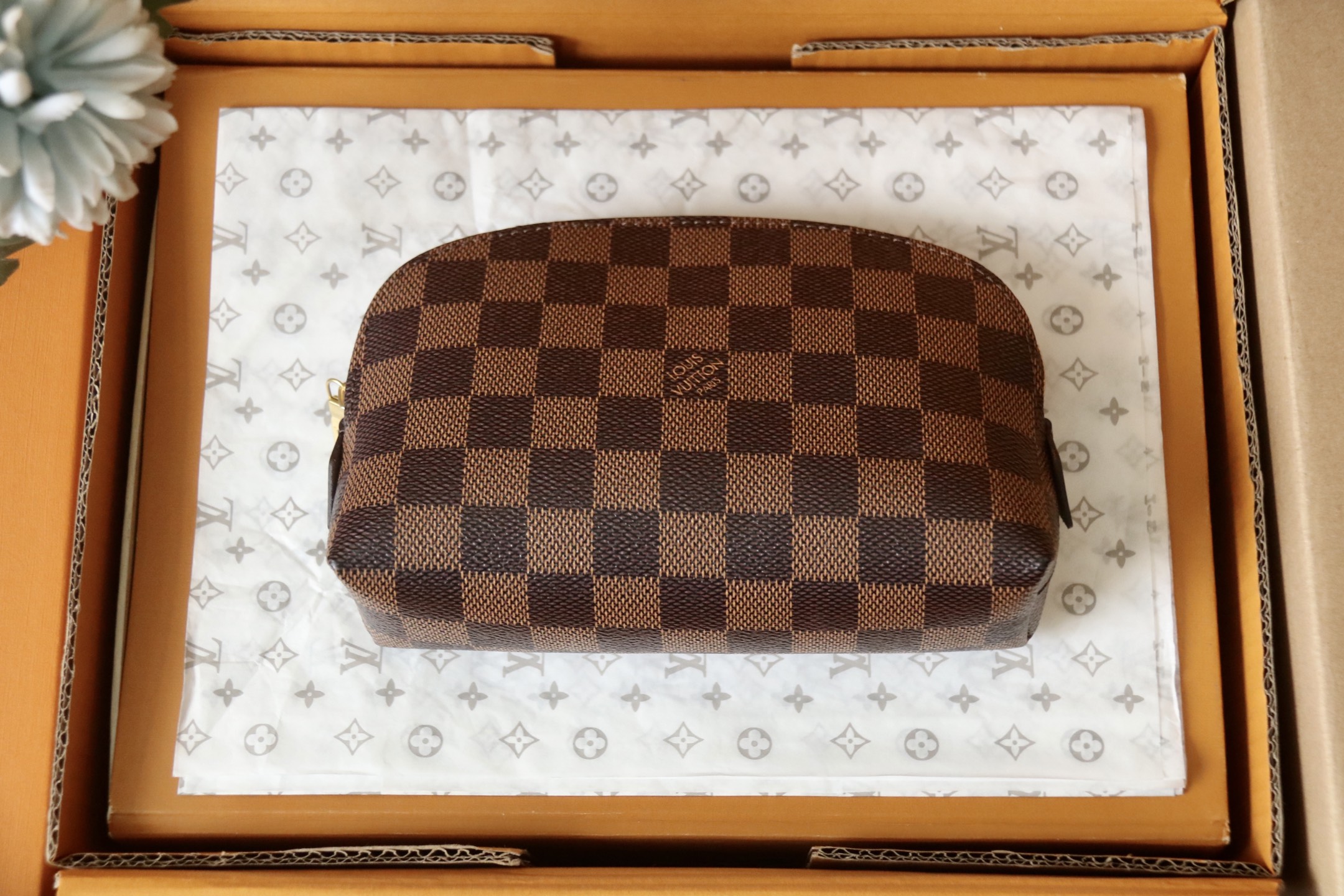 Louis Vuitton Monogram Brown Coated Canvas Round Cosmetic Pouch 17 x 12 x 6cm 10 i1754635148341 4730 0 8
