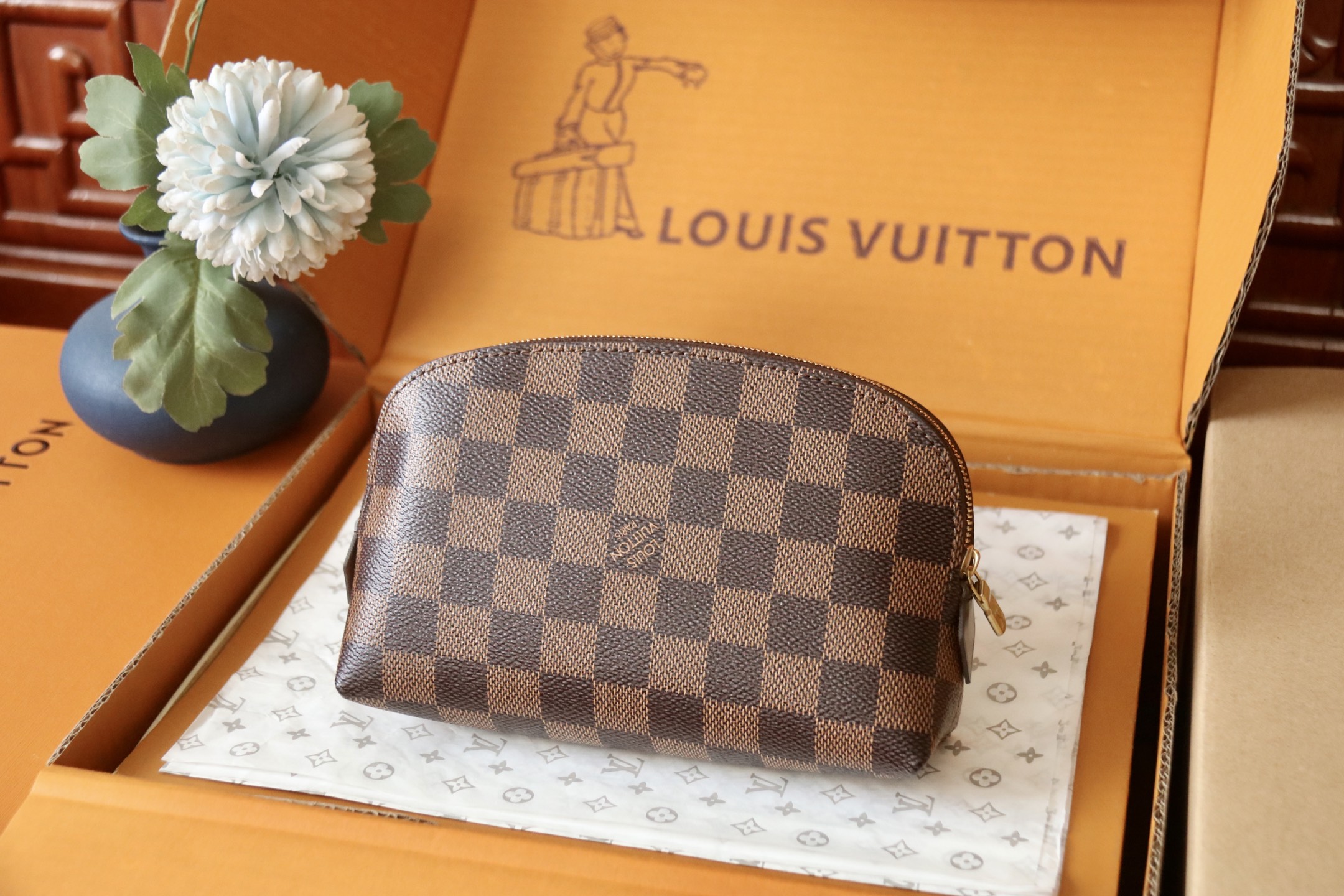 Louis Vuitton Monogram Brown Coated Canvas Round Cosmetic Pouch 17 x 12 x 6cm 2 i1754635150046 8356 0 0
