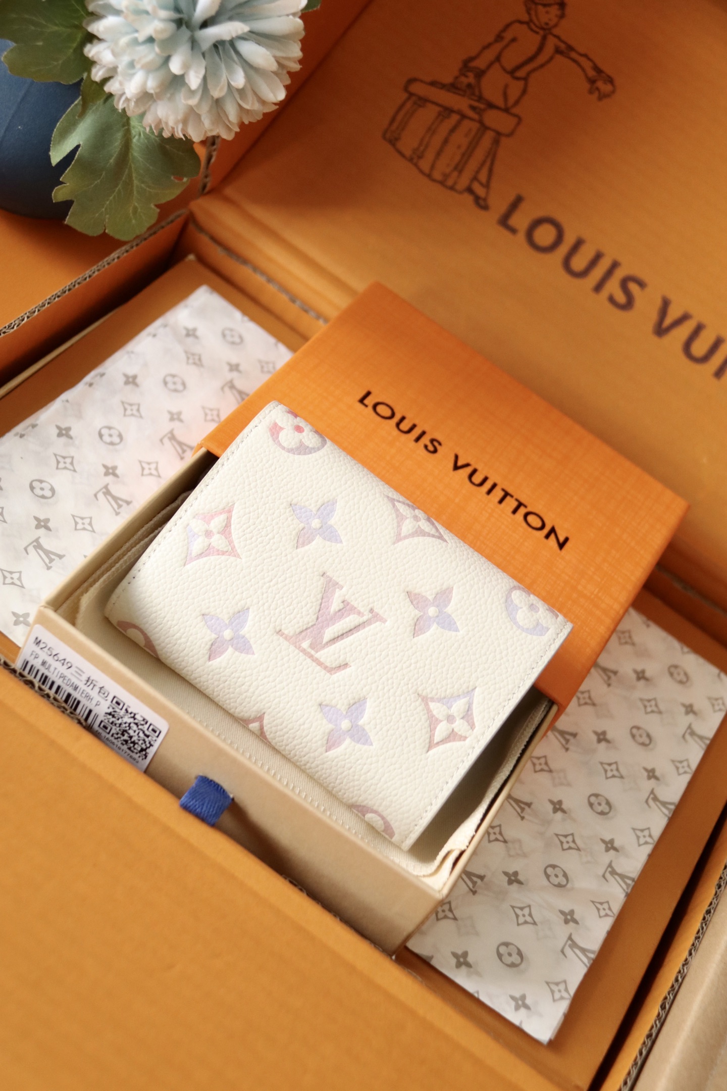 Louis Vuitton M25649 本款 Victorine