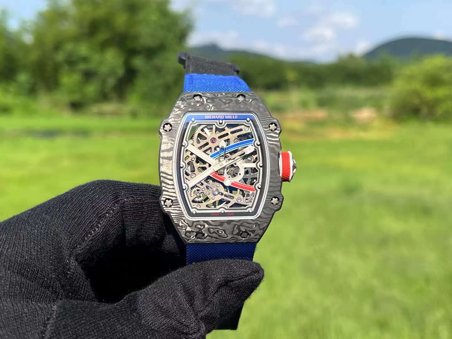 NO:541551,RICHARD MILLE RM67-02 Men's series ultra-thin integrated movement, original data 12-point winding wheel super-large kinetic energy storage, six-point original rotor automatic winding watch, wine barrel case is made of RICHARD MILLE's unique TT carbon fiber and TT fully automatic mechanical composite materials. While maintaining lightness, it has excellent impact resistance. 38.70 mm/48mm watch diameter, ultra-thin thickness is only 12.3mm hollow dial, sapphire mirror, and back. At the start of the 2017 London World Track and Field Championships, RICHARD MILLE tailored a RM 67-02 High for brand friends (also recognized as the king of high jump) Mutaz Essa Barshim  Jum (high jump), this watch is another reflection of the brand's charm, lighter and stronger, making it another outstanding sporty luxury watch of the brand. It is as light as the second layer of skin, giving the wearer a unique noble identity and commemorative meaning!  ,19860909RICHARD MILLE 理查米尔 RM67-02 男士系列超薄一体机芯,原装数据 12点发条轮超大动能储存,六点位原装摆陀 自动上弦腕表,酒桶表壳以RICHARD MILLE独有的TT碳纤维和TT全自动机械复合材料打造而成,在保持轻盈特性的同时,更具卓越的耐冲击性能,38.70 mm/ 48mm表径,超薄厚度只有12.3mm镂空表盘,蓝宝石镜面,背透.在2017年伦敦世界田径锦标赛开赛之时,RICHARD MILLE为品牌友人（也是公认的跳高之王）Mutaz Essa Barshim量身打造了一枚RM 67-02 High Jum（跳高）,此款腕表便是品牌魅力的再次体现更卓越、更轻盈、更坚固,令其成为了品牌的又一枚卓越的运动型豪华腕表,轻盈如第二层肌肤,赋予佩戴者独一无二的尊贵身份以及纪念意义！,,Watch