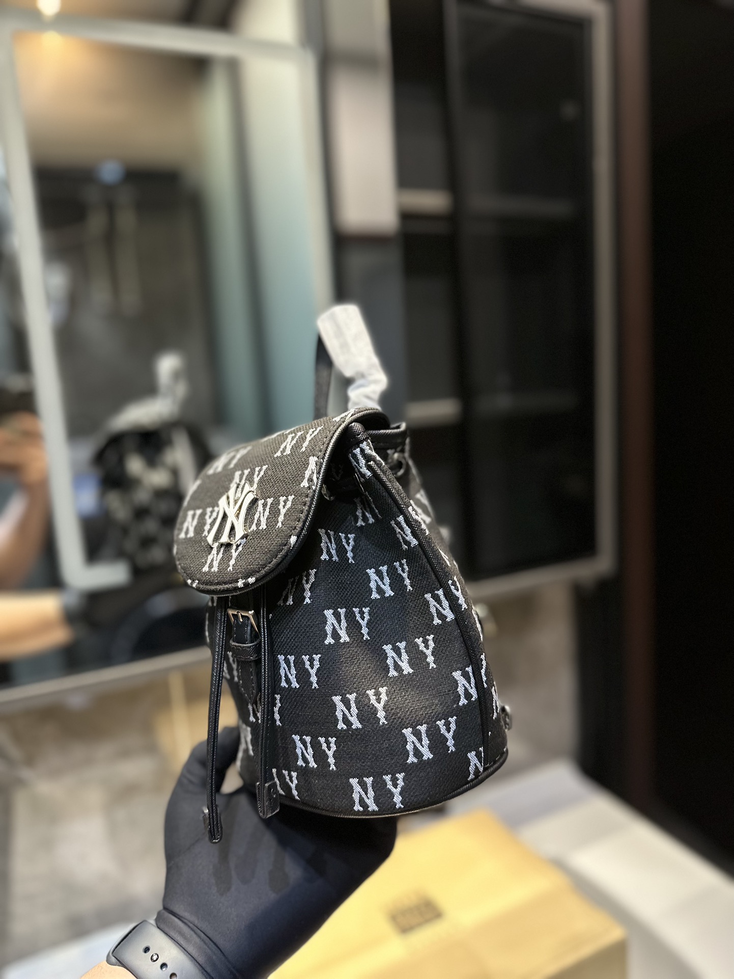 Zenium MLB NY Canvas Double Shoulder Packs for Yankees Fans, Old Flower Bag in Size 17, 20 cm. - 图片 3