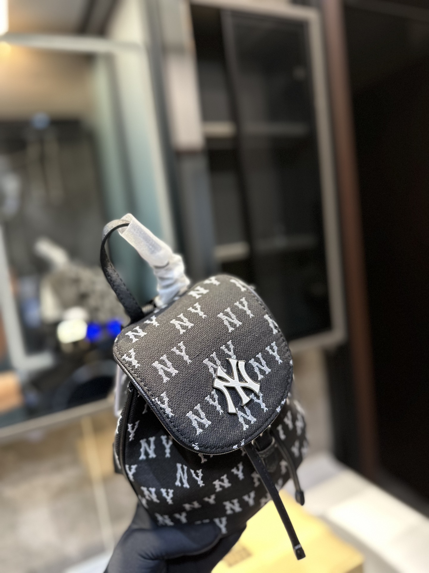 Zenium MLB NY Canvas Double Shoulder Packs for Yankees Fans, Old Flower Bag in Size 17, 20 cm. - 图片 4