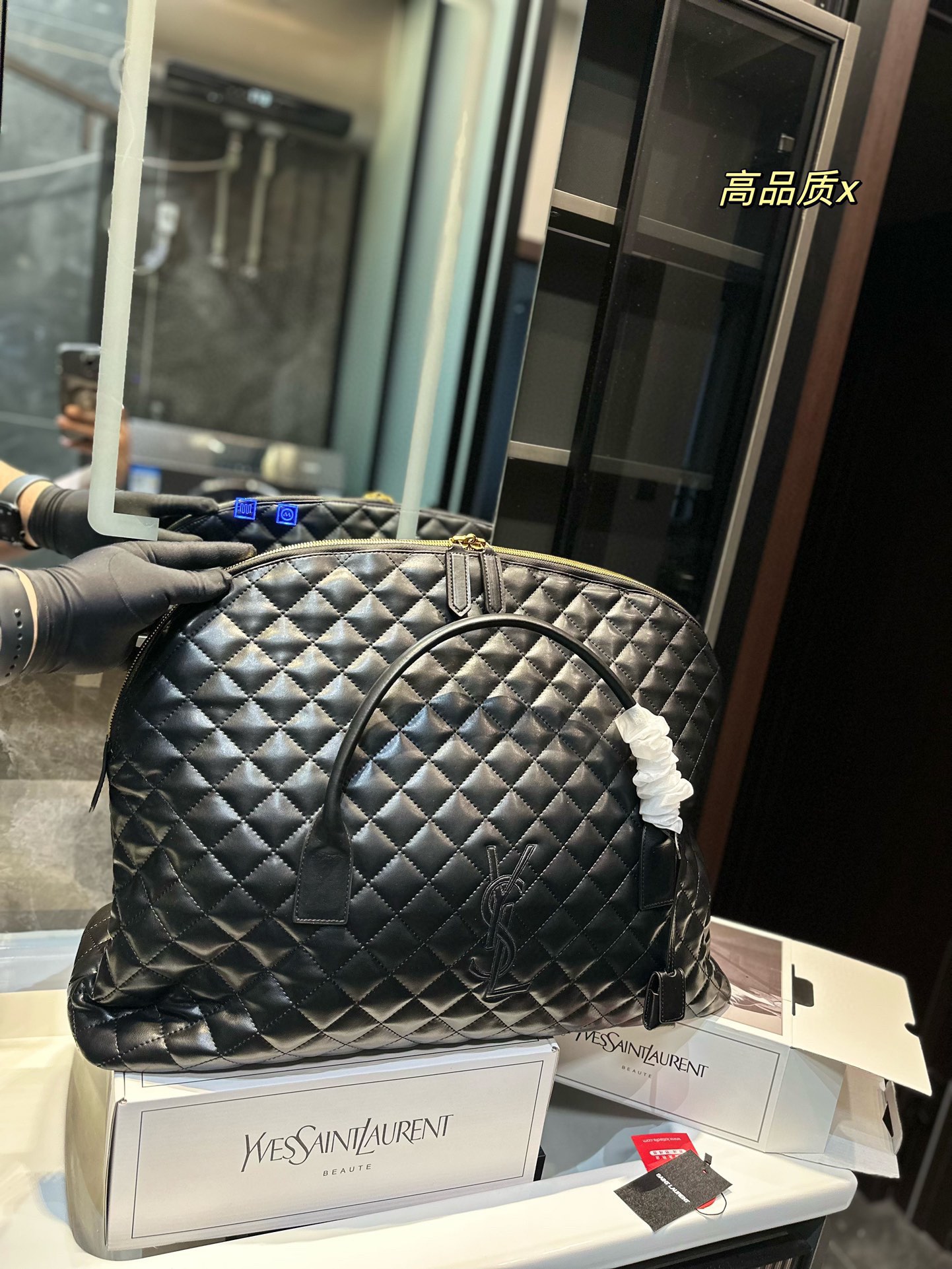 CHANEL Black leather shoulder bag From Japan