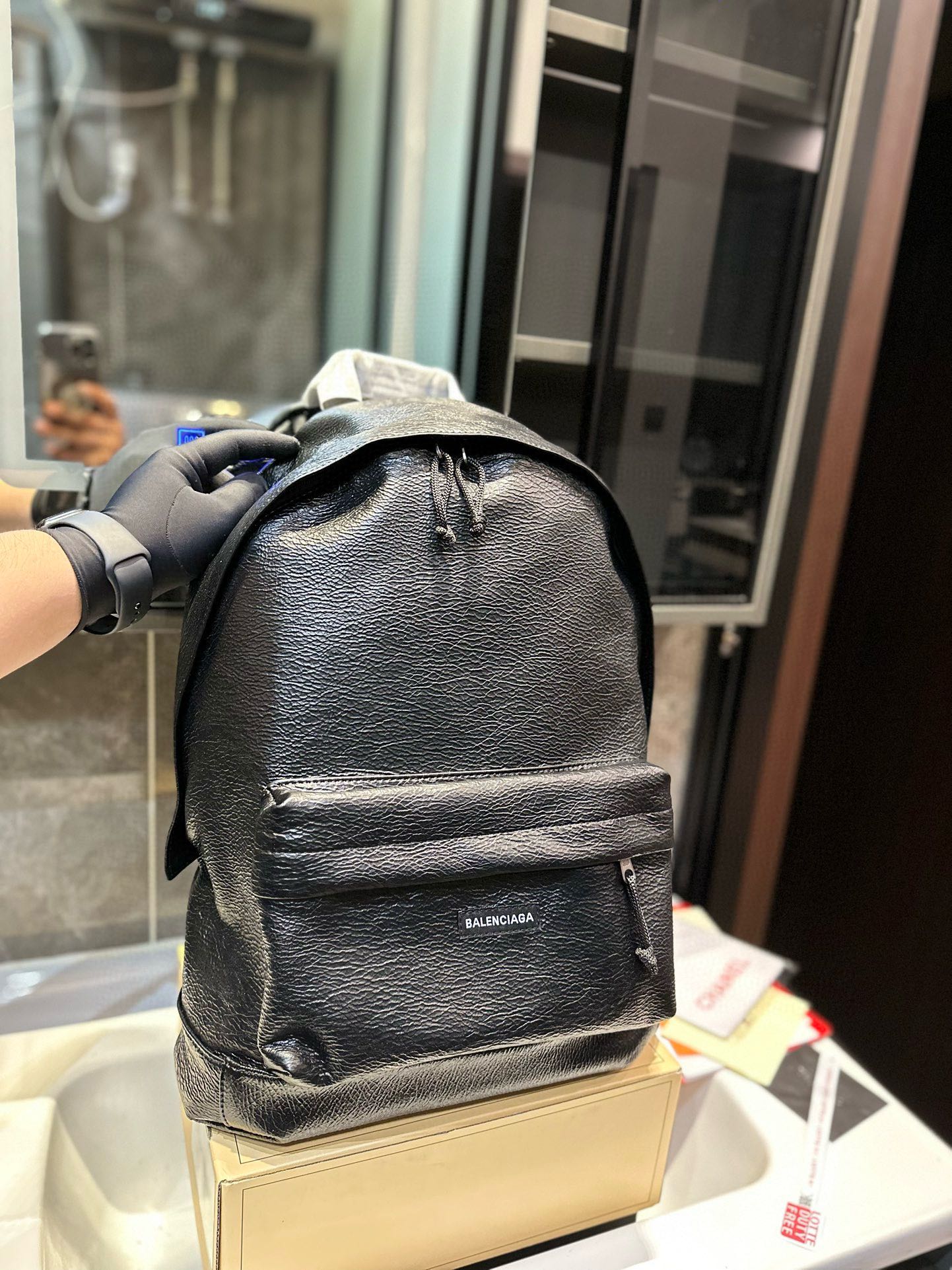 Stylish Parisian Balenciaga Double-Shoulder Bag with Customized Design and Waterproof Zipper - 图片 1