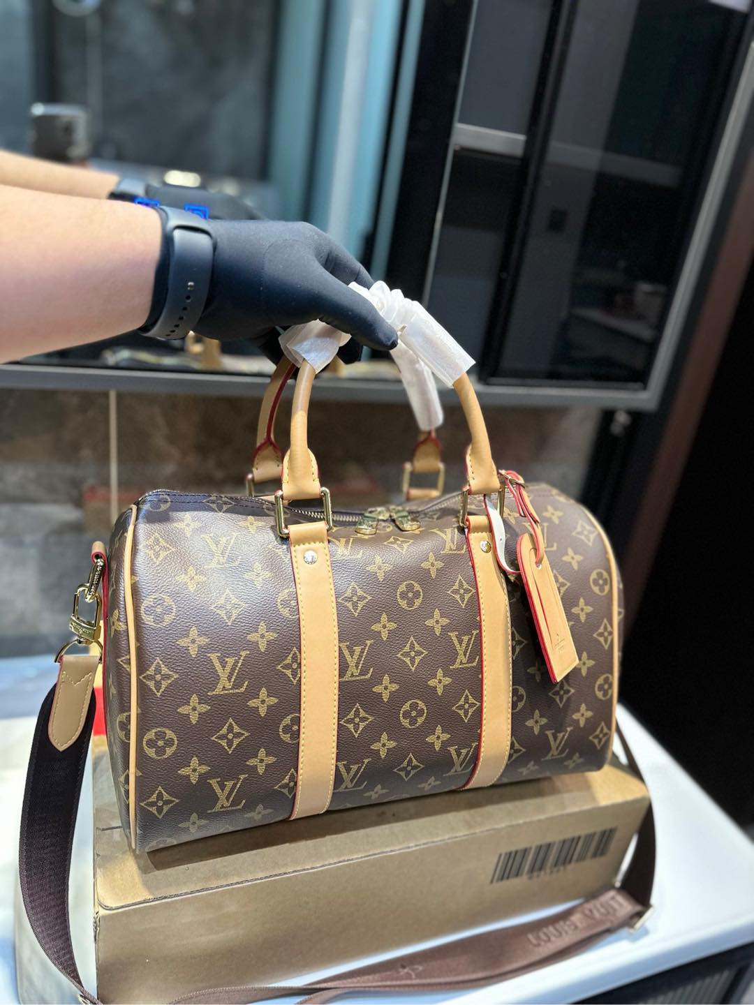 ❤️P145 (confezione da regalo) ❤️lv Il nuovo cuscino di Keepall è quasi nel mio cuore. Lo stesso paragrafo di uomini e donne! Intersezione Intersezione Intersezione Nuovo pacchetto maschile z Taglia 35.22