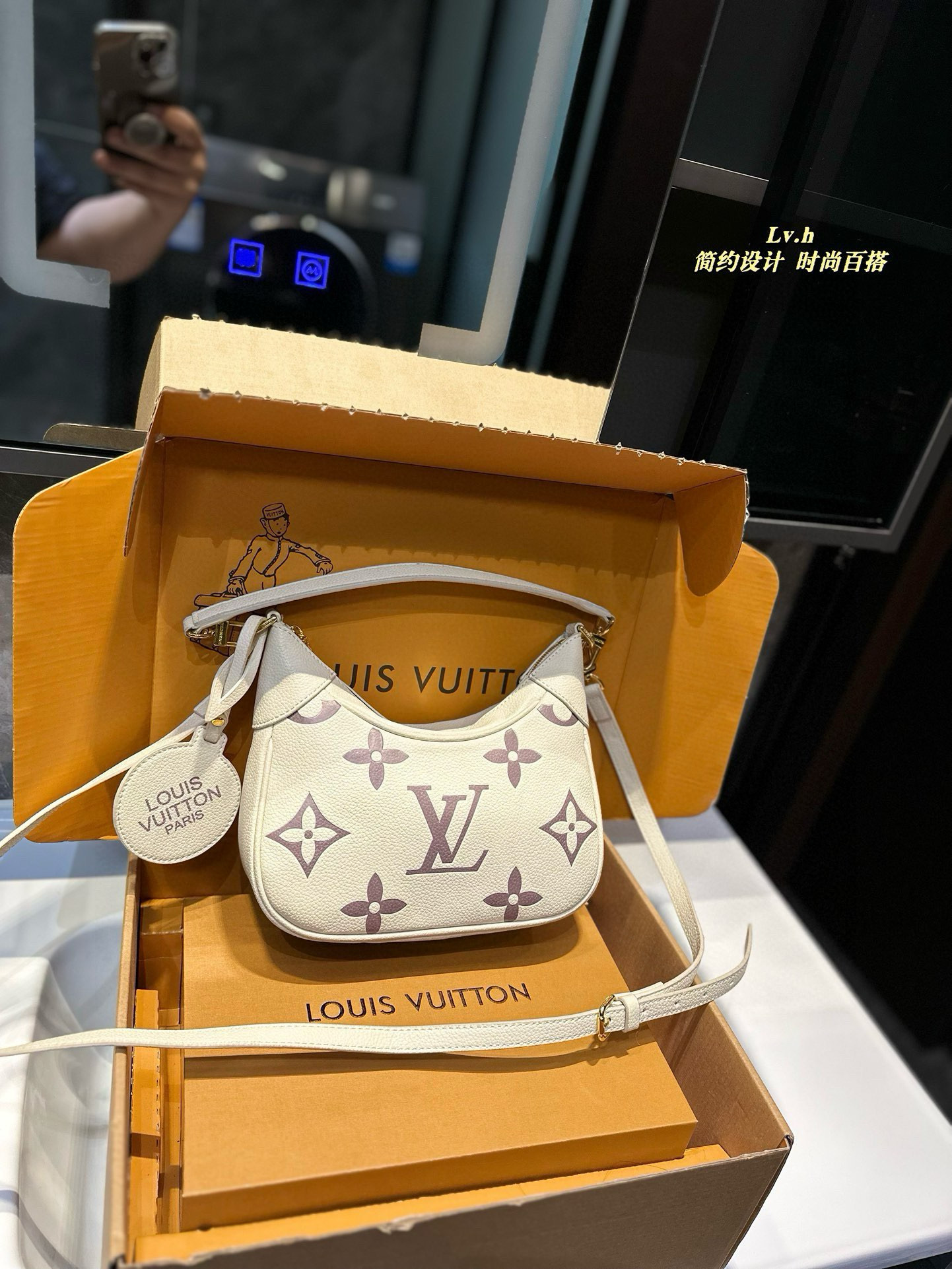 ❤️P130❤️LV Nuovo prodotto BAGATERELLE BAGNO AMPIONE STRADA -SHOULDER MESEGERS Questa borsa è davvero semplice